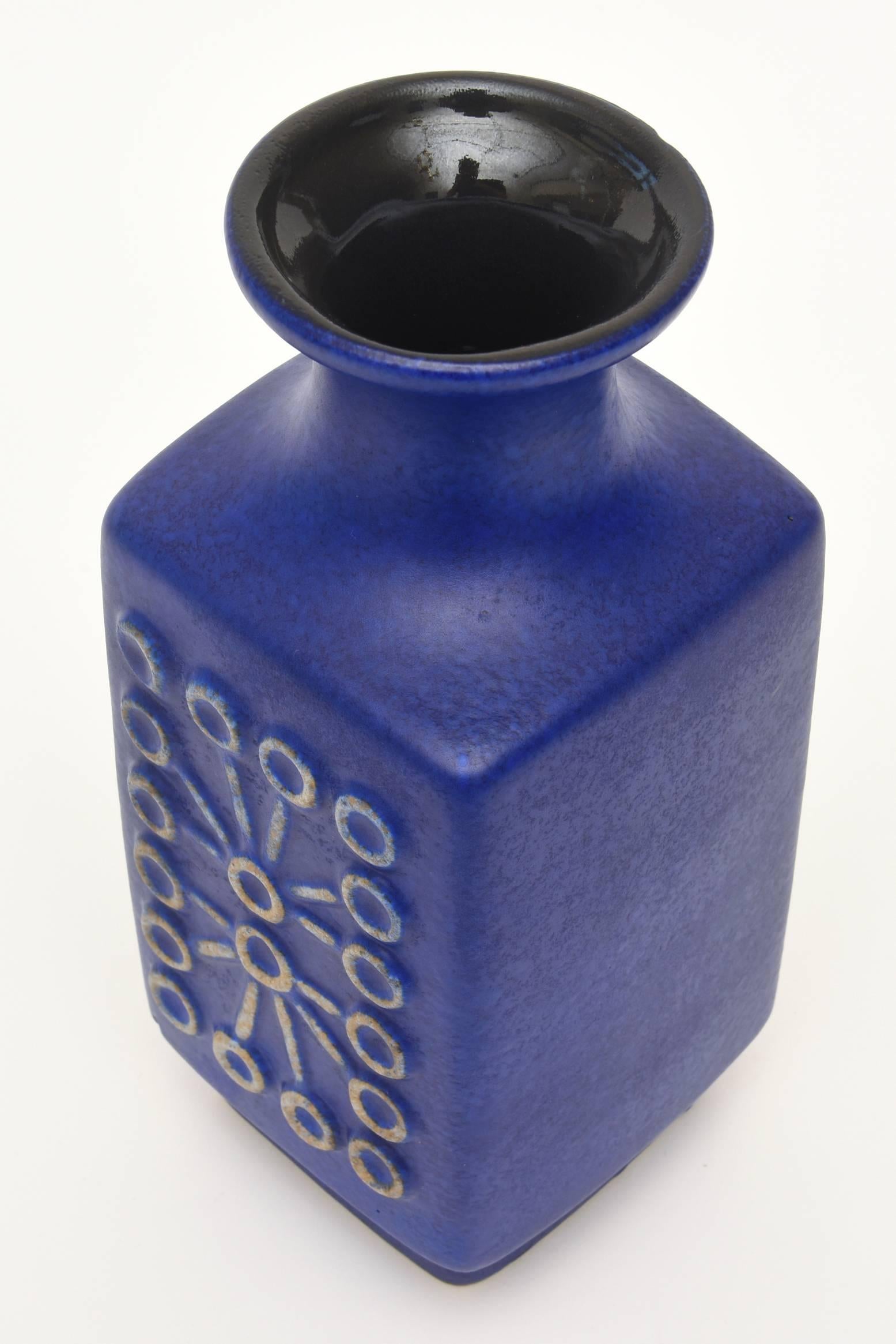 Ceramic Glazed Cobalt Blue Vase or Vessel Mid-Century Modern In Good Condition In North Miami, FL