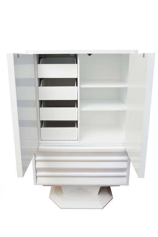 White Lacquer over Wood Gentlemen's Chest or Dry Bar Vintage
