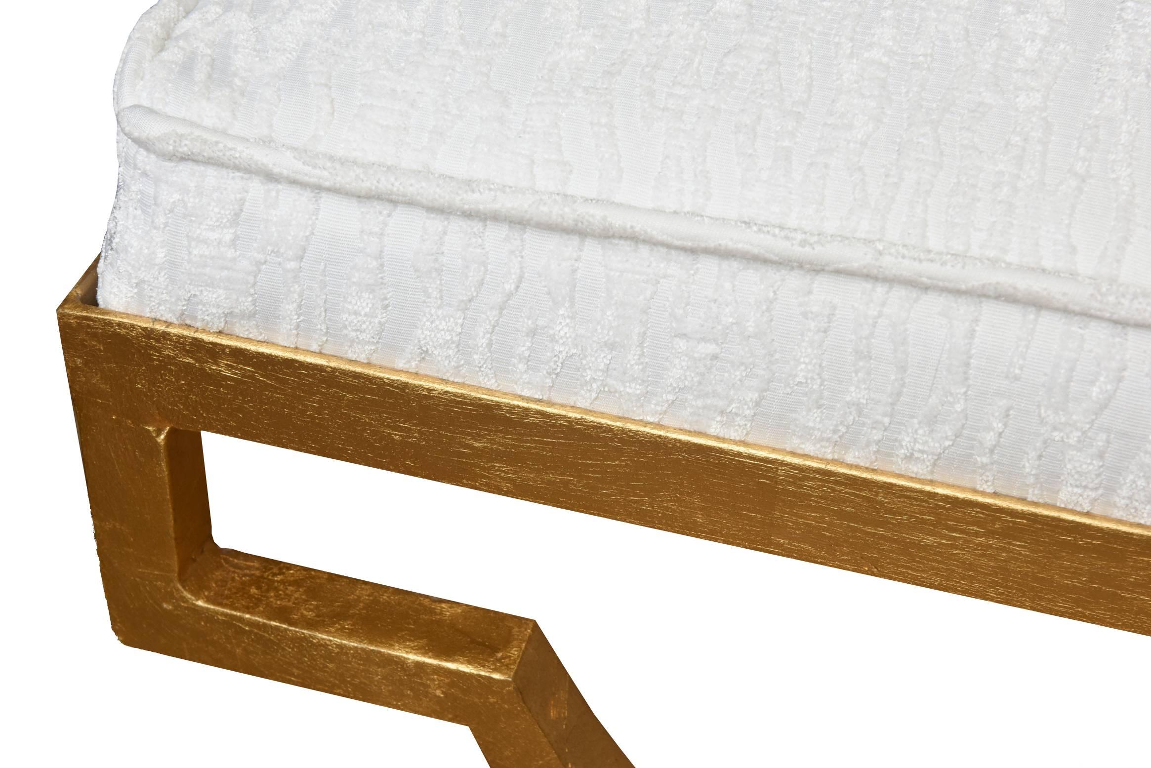 Tommi Parzinger Mid-Century Modern Gold Leaf Over Iron White Upholstered Bench In Good Condition For Sale In North Miami, FL