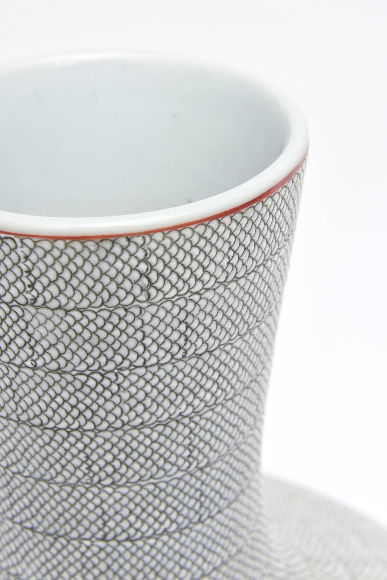 Mid-Century Snakeskin Patterned Textural Porcelain Vase or Vessel In Excellent Condition In North Miami, FL