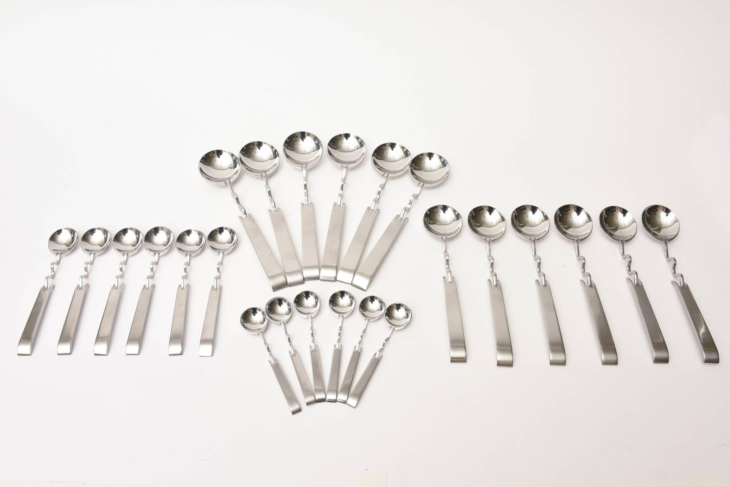 Organic Modern Sabattini for Rosenthal Vintage Rare Stainless Steel Flatware 60 Pieces For Sale