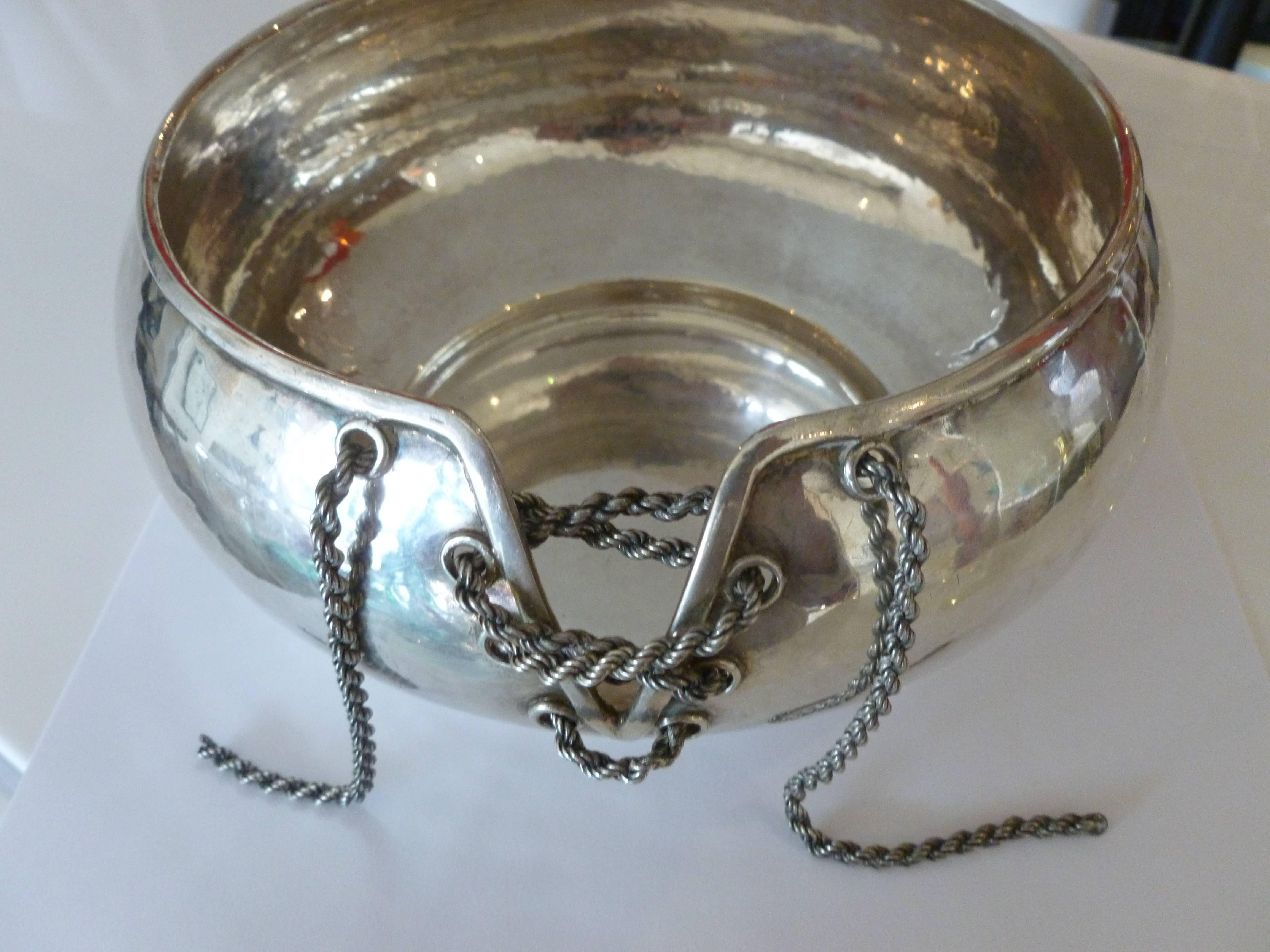 Italian Hand-Forged Corset Chain Sterling Silver Bowl  In Good Condition In North Miami, FL
