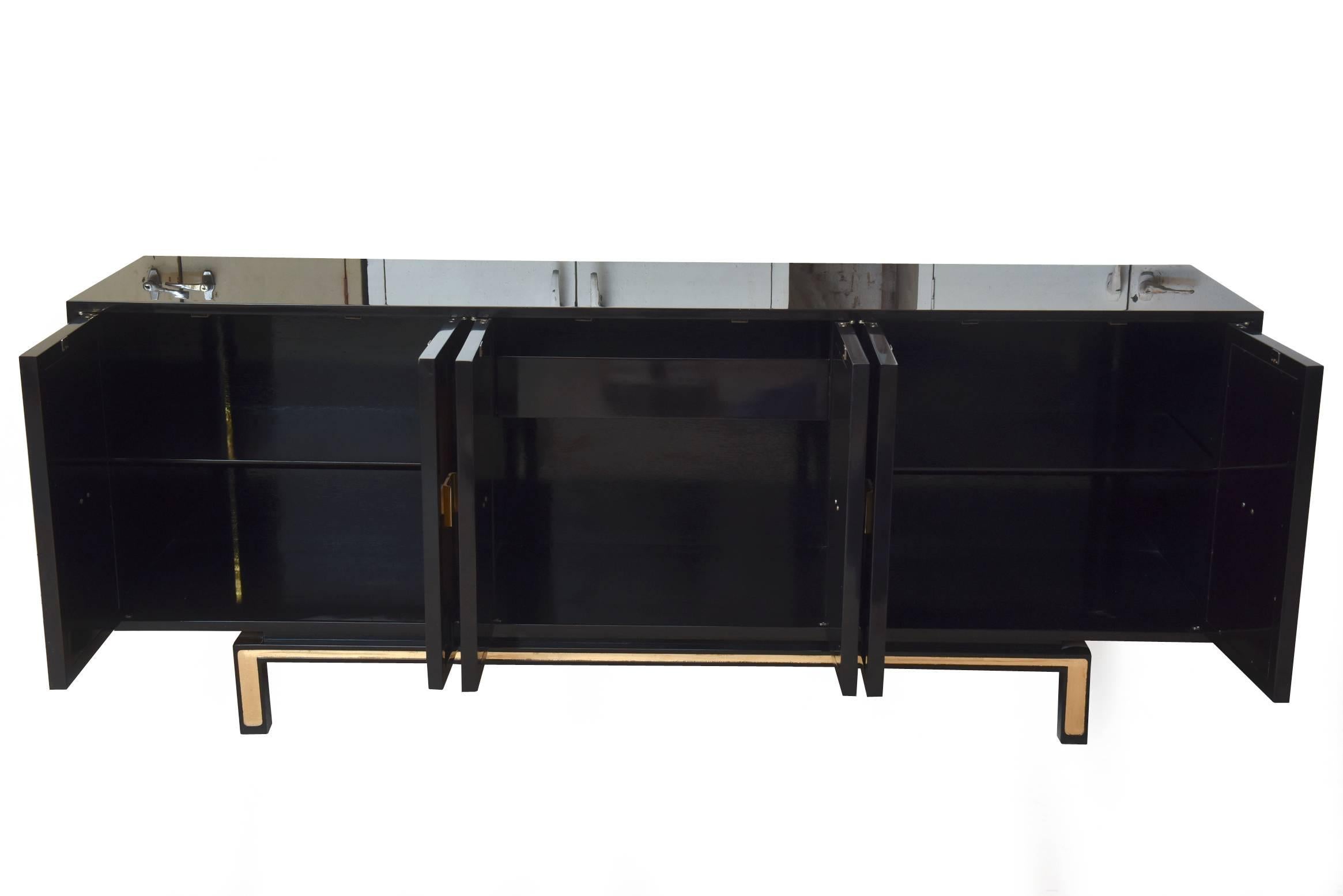 Lacquered Indigo Wood, Gold Leaf and Brass Cabinet, Credenza or Buffet Vintage In Good Condition In North Miami, FL
