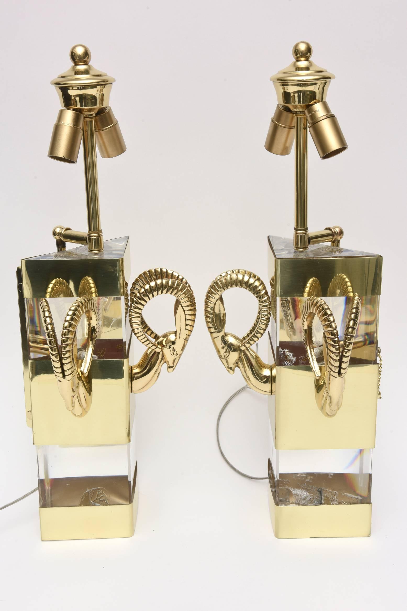 Modern Pair of Lucite and Brass Ram's Head Hollywood Regency Style Wall Sconces Vintage For Sale
