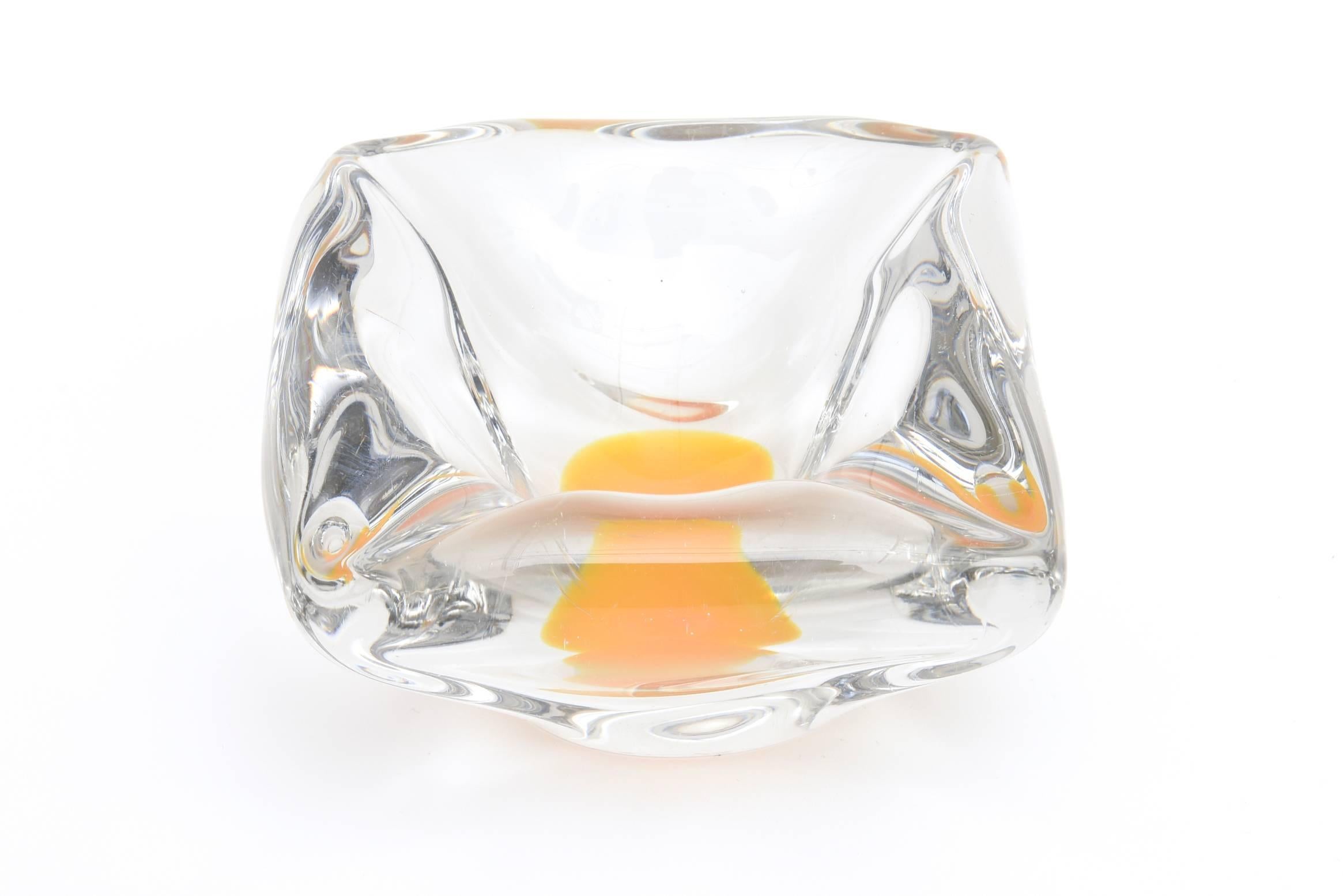 Swedish Coquille Flygsfors Handblown Glass Bowl im Zustand „Gut“ im Angebot in North Miami, FL