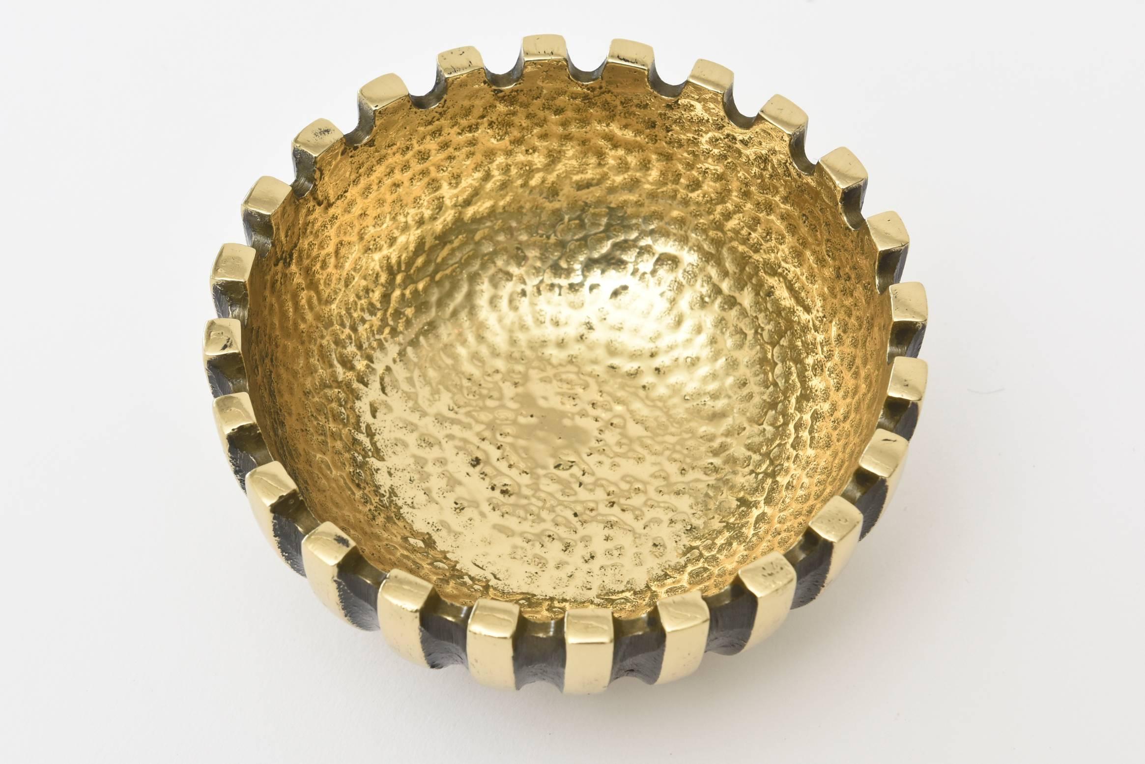 Brass and Blackened Brass Metal Bowl Mid-Century Modern In Good Condition In North Miami, FL
