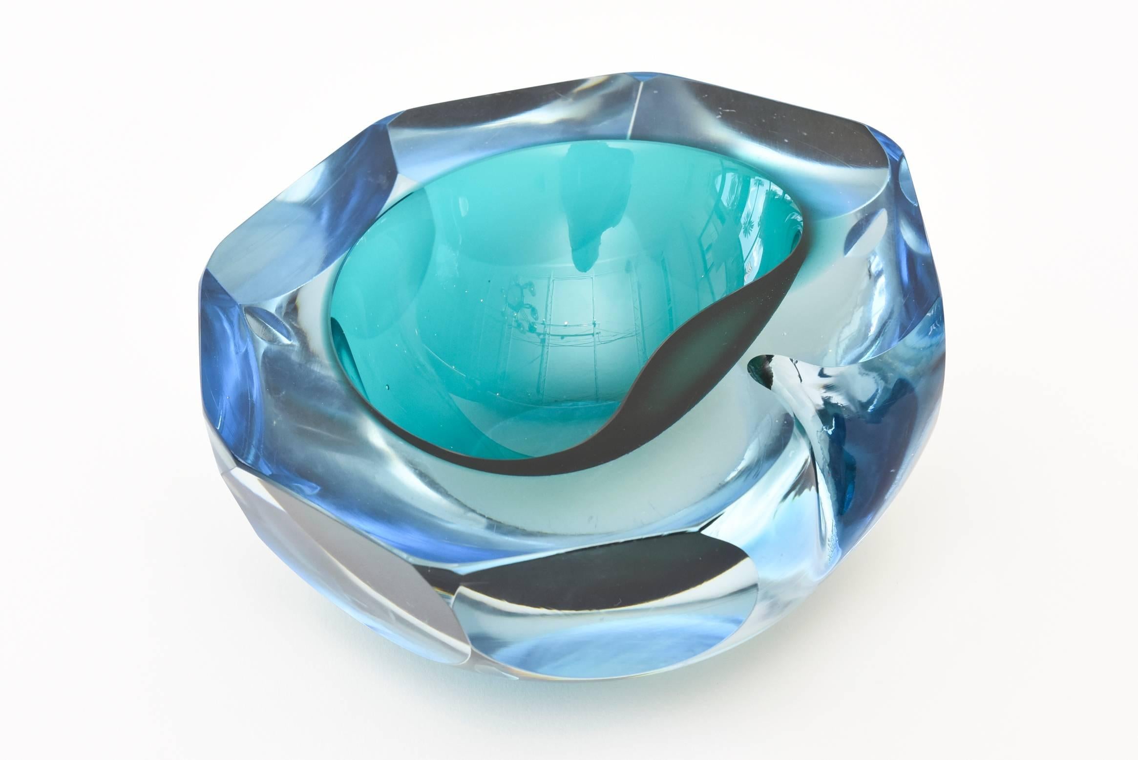 Blown Glass Italian Murano Cenedese Faceted Sommerso Chunky Glass Bowl 