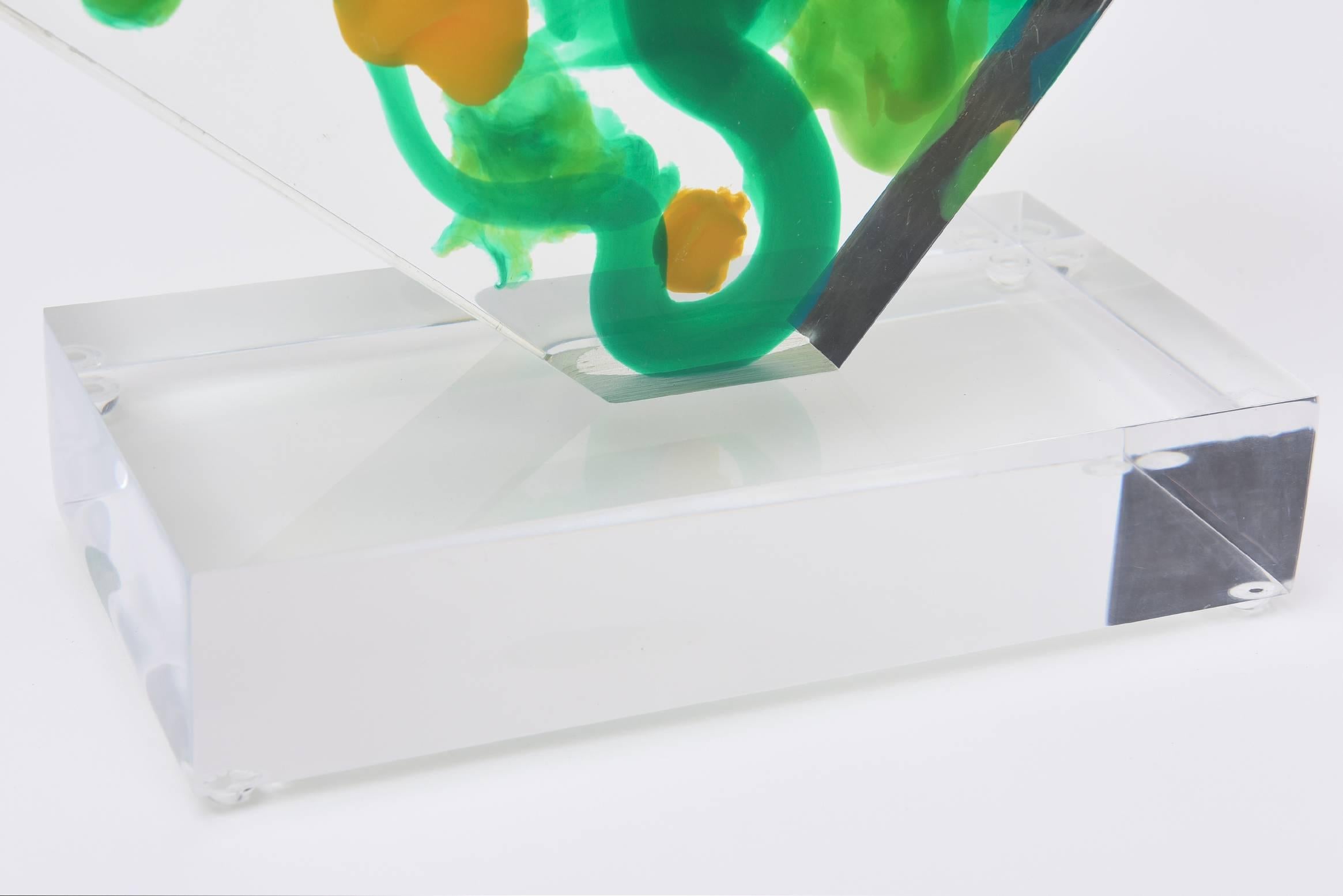 Lucite Abstract Sculpture In Good Condition In North Miami, FL