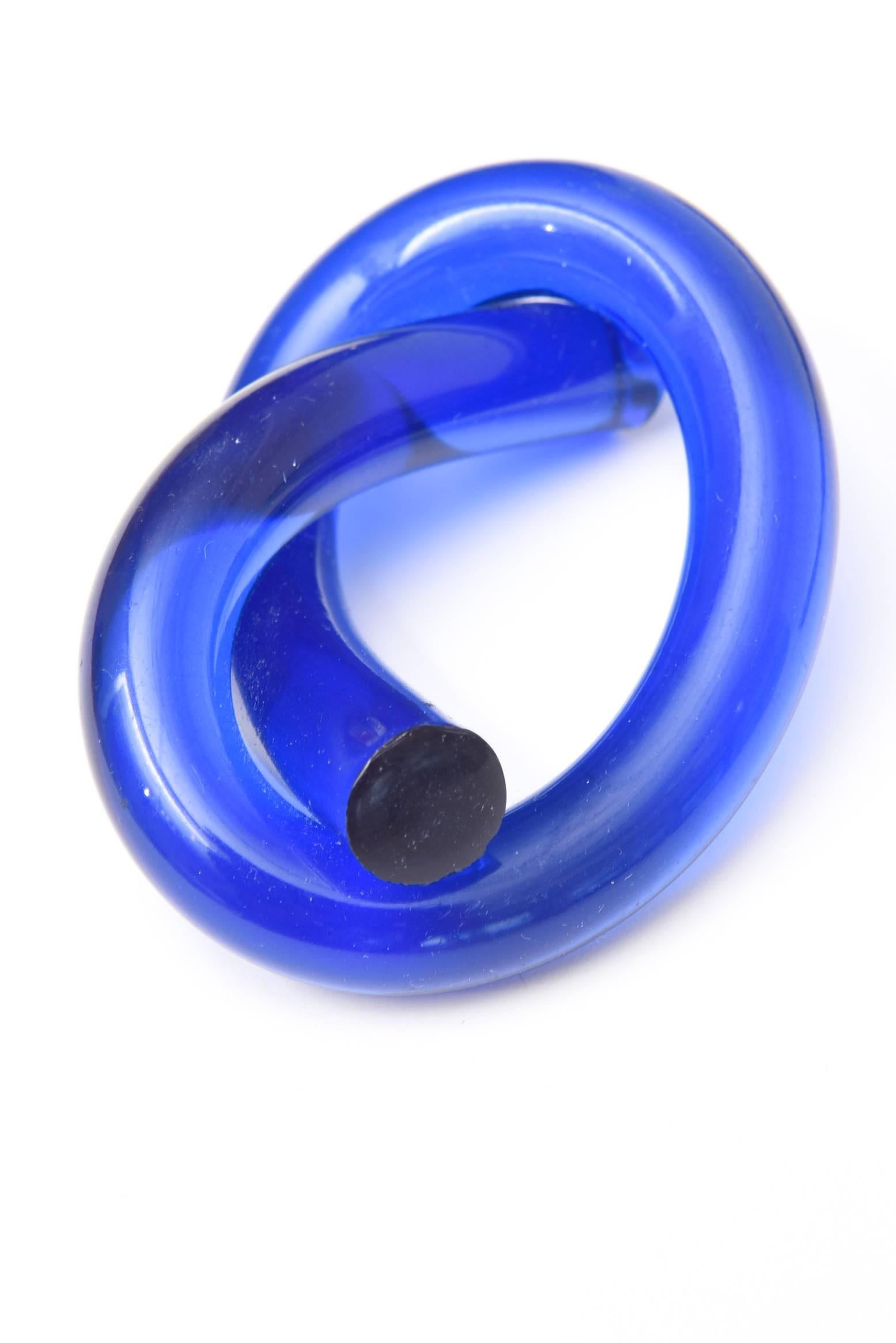 Organic Modern Set of Ten Cobalt Blue Twisted Dorothy Thorpe Napkin Rings