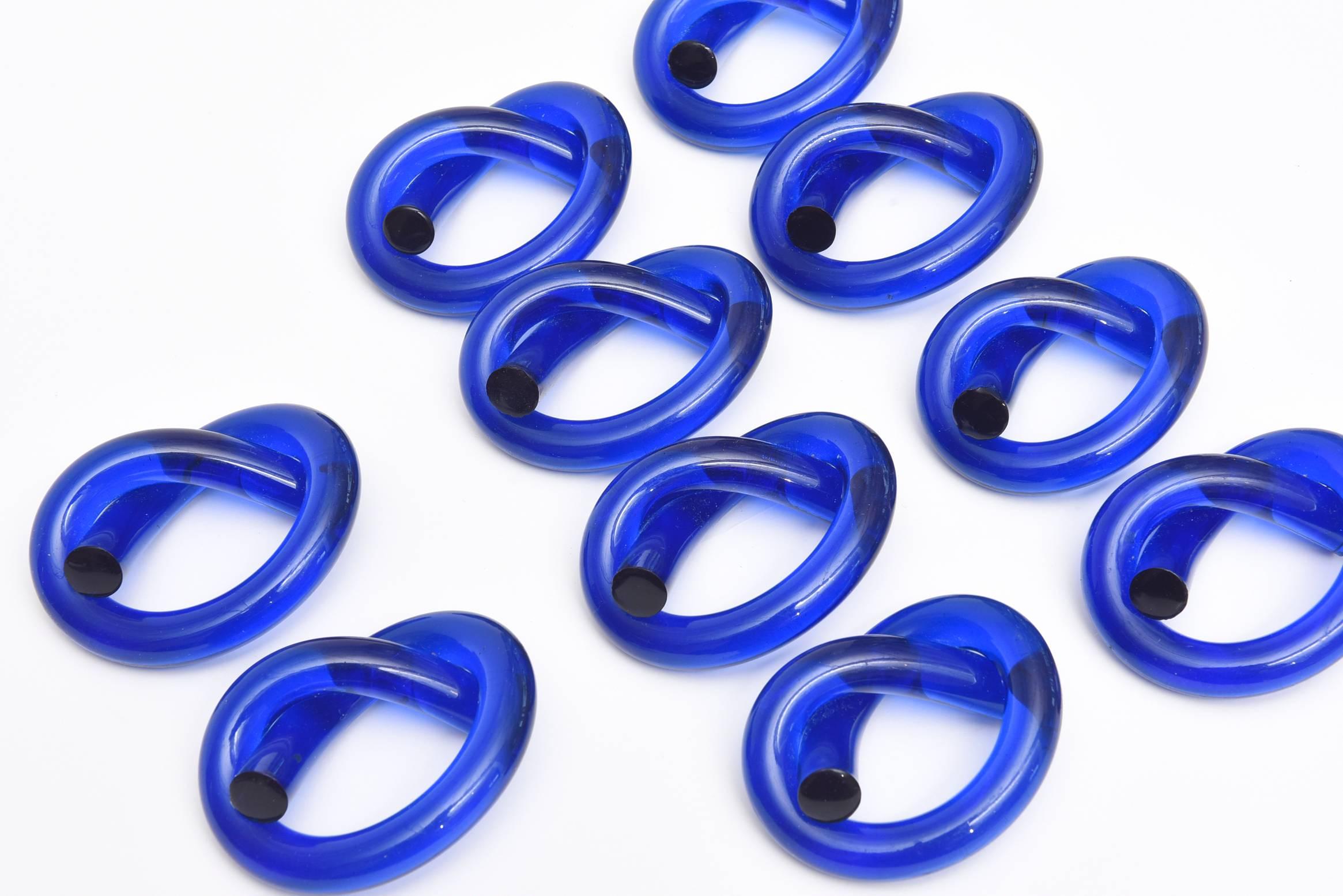 Set of Ten Cobalt Blue Twisted Dorothy Thorpe Napkin Rings In Excellent Condition In North Miami, FL