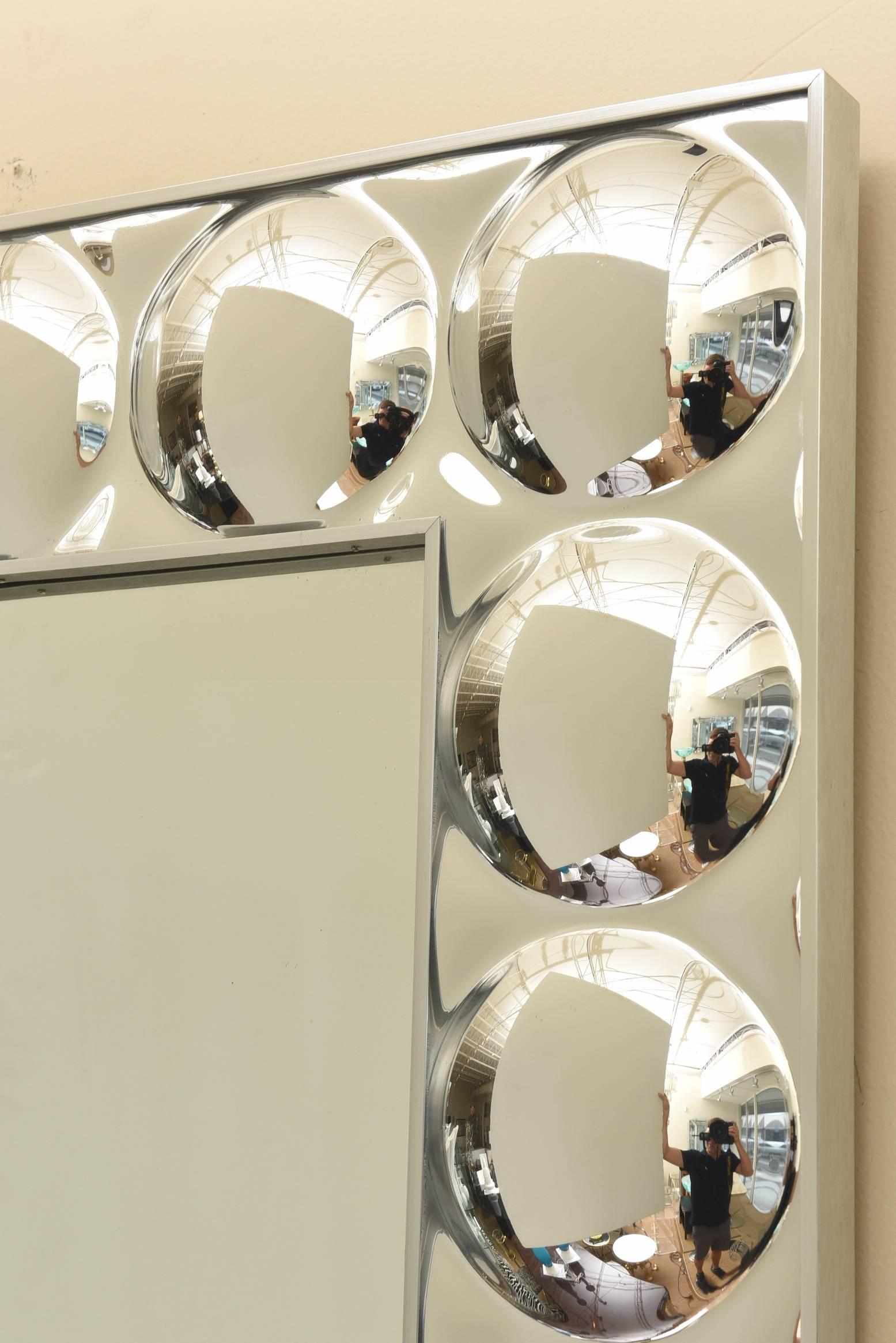 Panton Style Square Silvered Plexiglass Bubble Mirror with Mirror In Excellent Condition In North Miami, FL