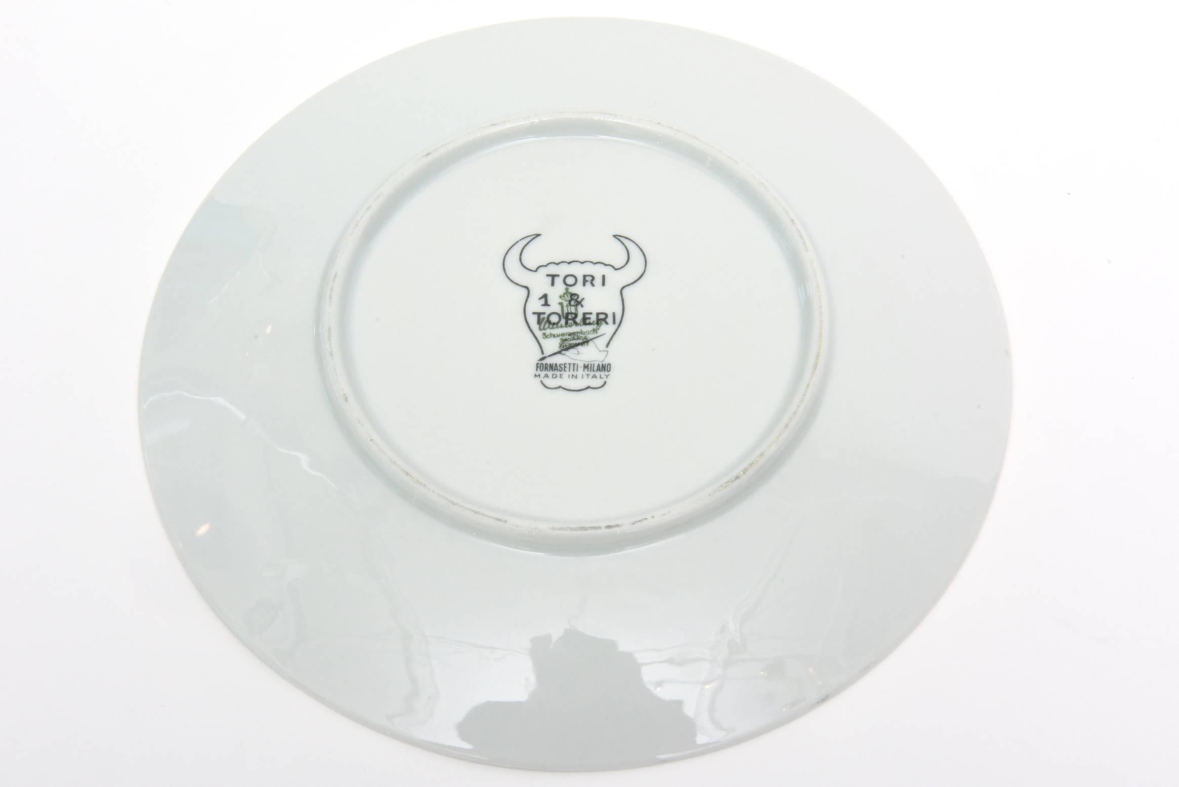 Piero Fornasetti Rare ensemble de six assiettes plates vintage Matador & Bull en porcelaine en vente 1