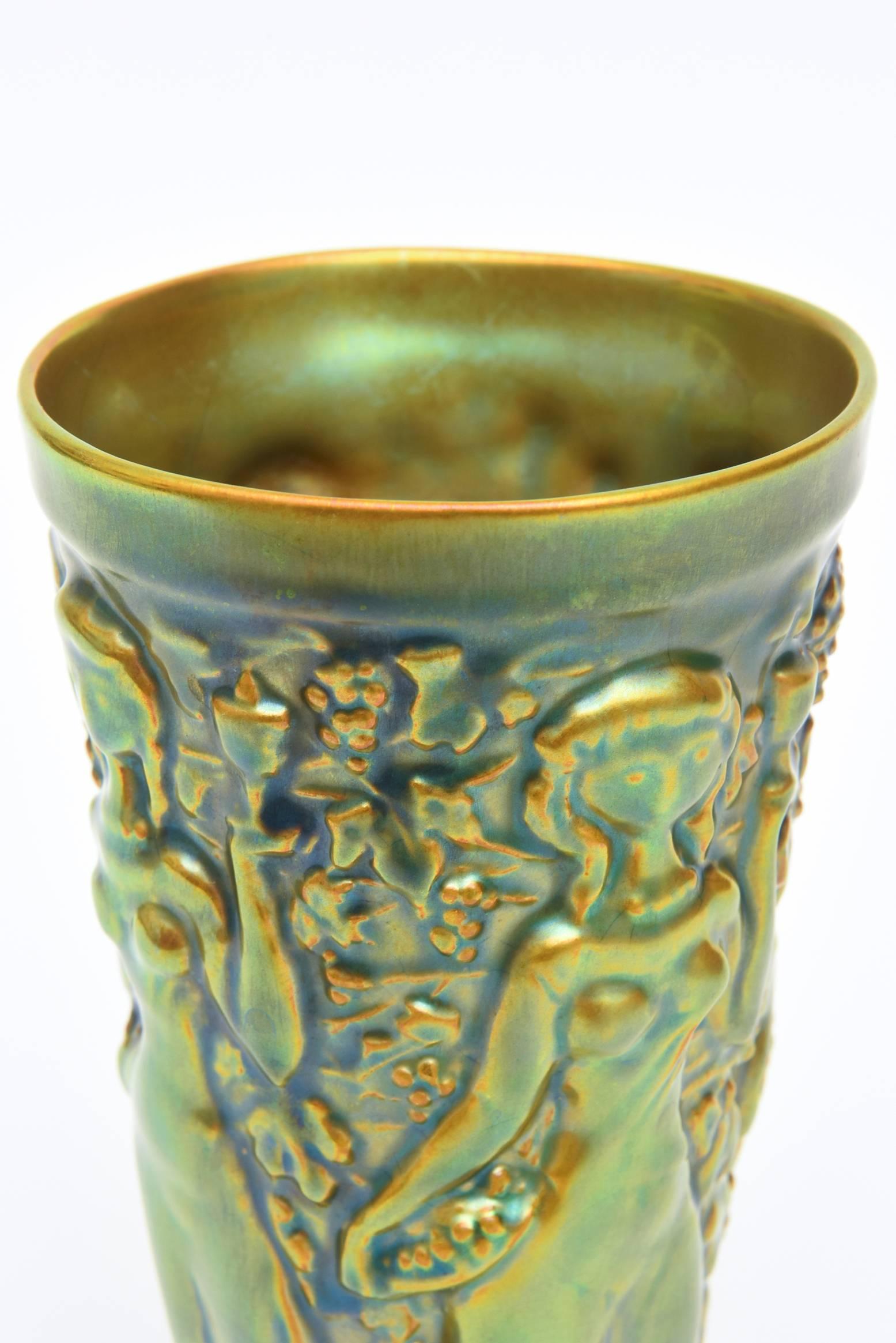 Art nouveau Zsolnay Vintage Glazed Green, Brown and Turquoise Nude Relief Ceramic Vase en vente