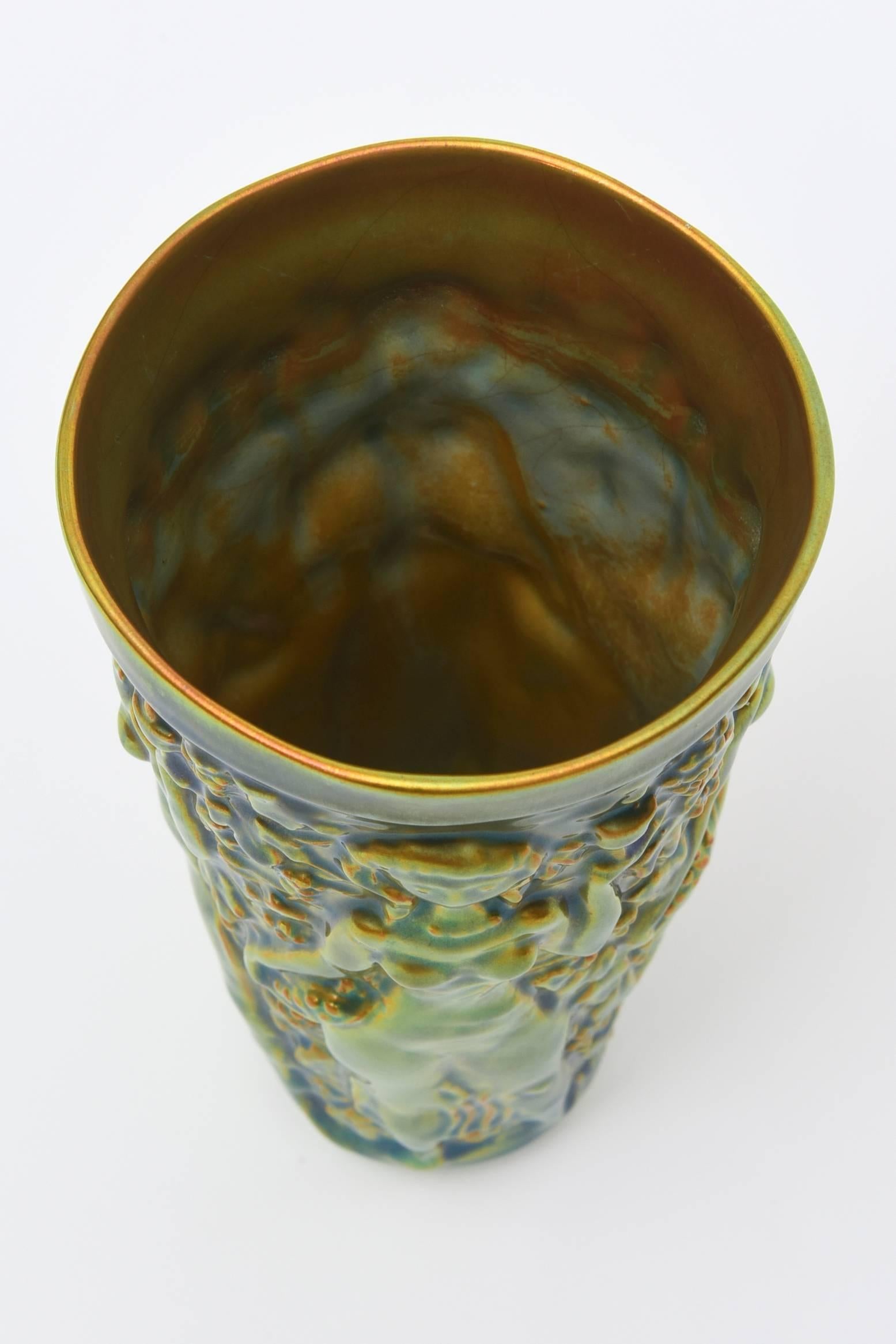 Zsolnay Vintage Glazed Green, Brown and Turquoise Nude Relief Ceramic Vase Bon état - En vente à North Miami, FL