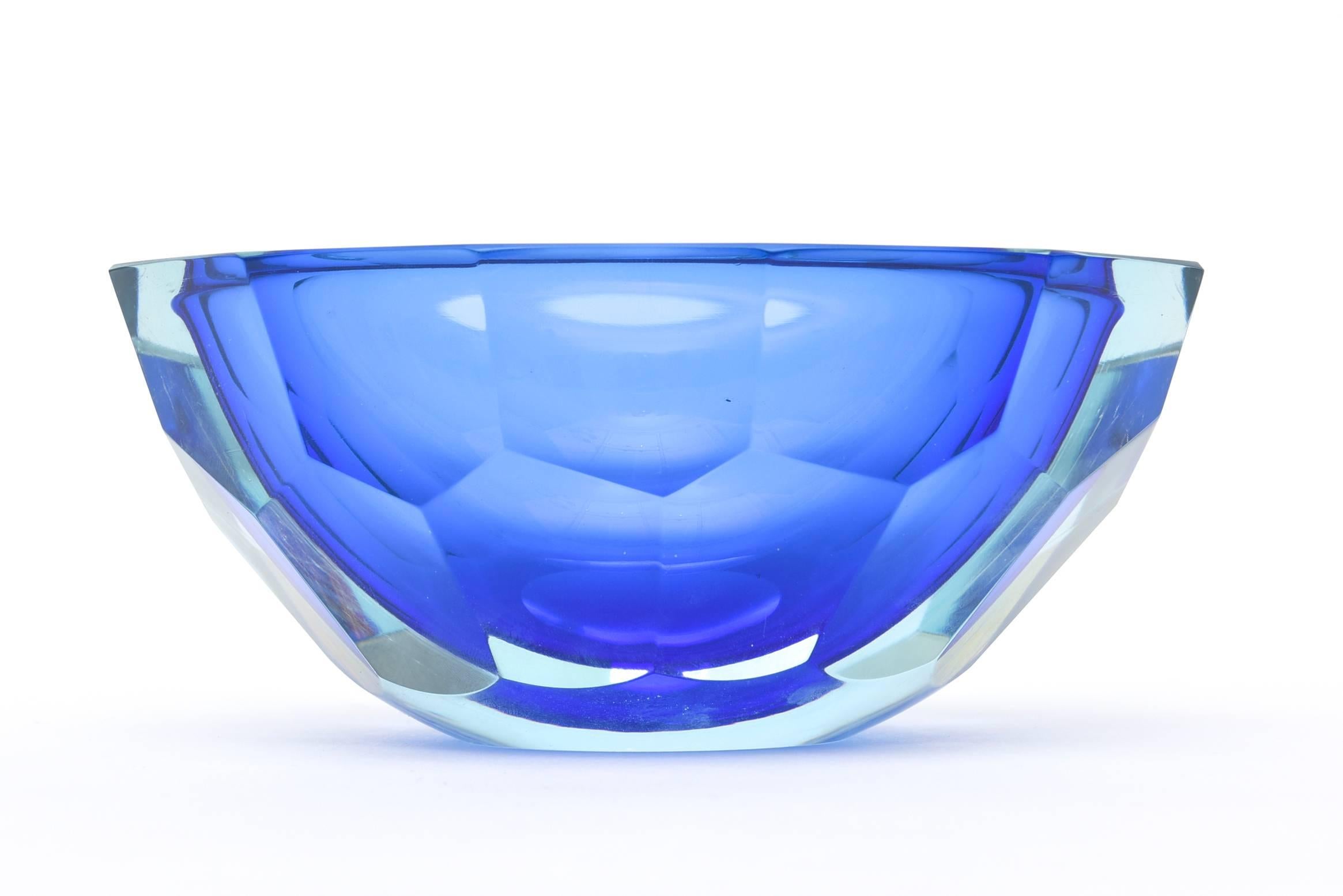 Italian Murano Sommerso Diamond Faceted Flat Cut Polished Glass Geode Bowl 1