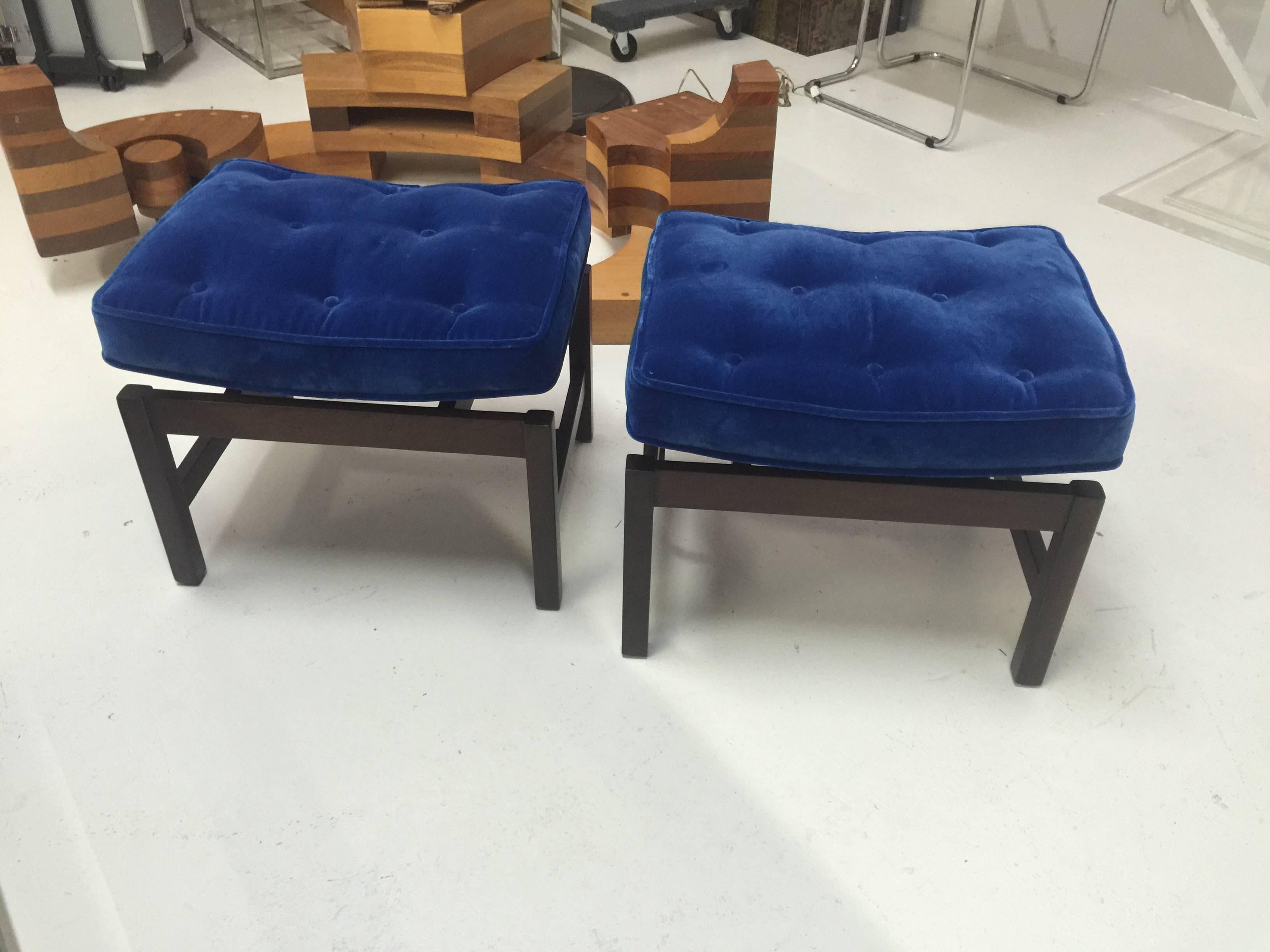 Pair of floating benches by Jens Risom
in walnut with new velvet upholstery.
Matching console table available.

