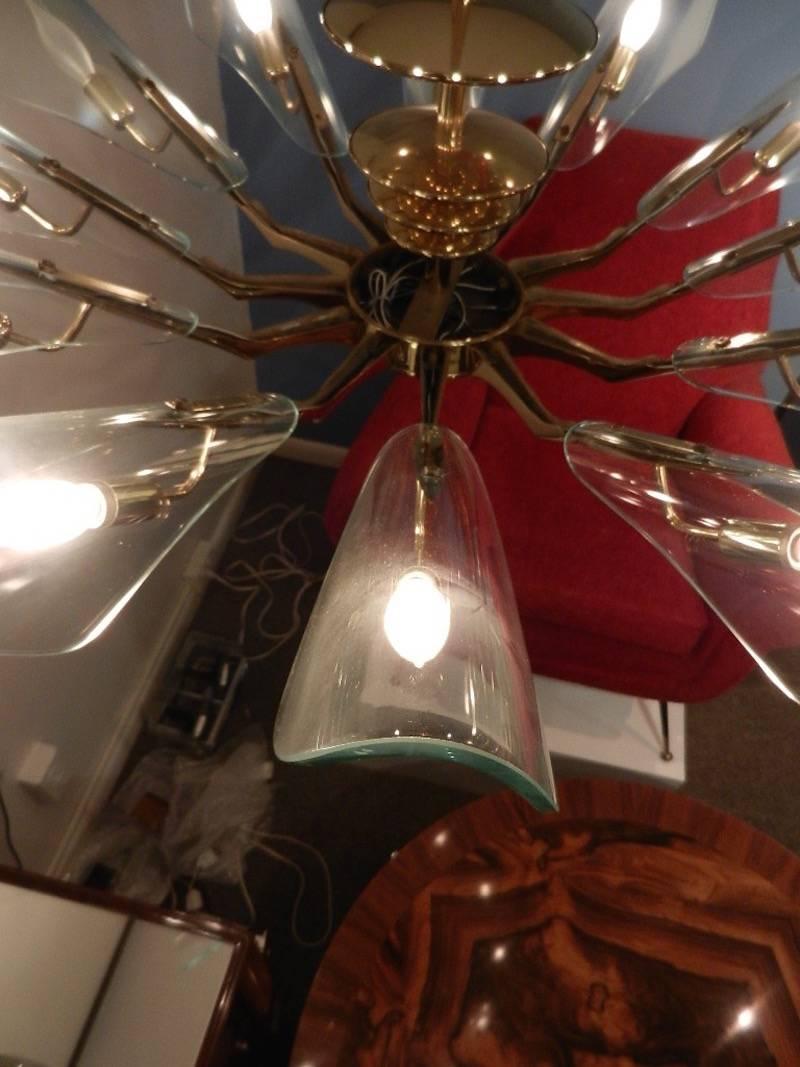 Pair of 12 Light Mid-Century Chandeliers Attributed to Stilnovo circa 1960 For Sale 1