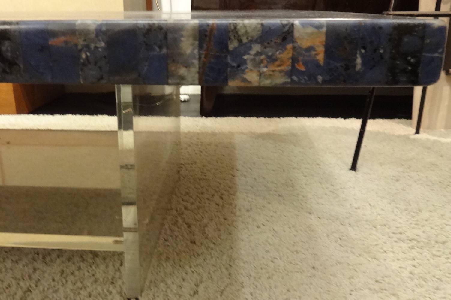 Late 20th Century Large Cocktail Table in Lucite and Deep Blue Marble JJ Hervy Belgium circa 1980 For Sale