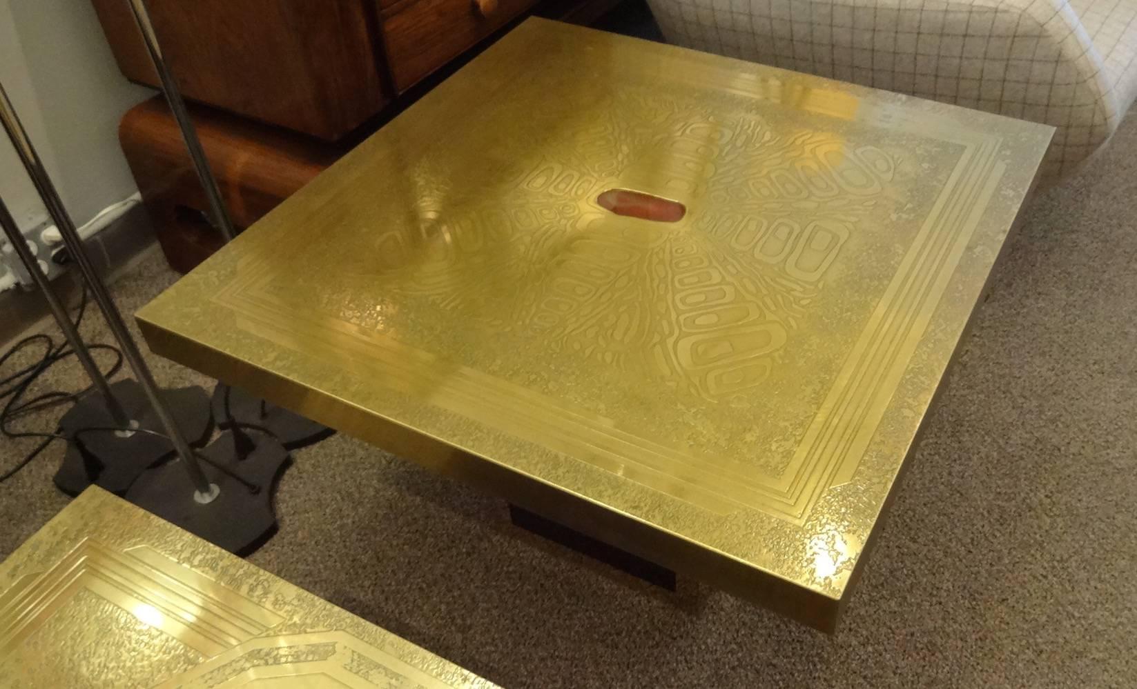 Two-Piece Cocktail Table in Etched Brass and Agate by Elias Segura Pasqual For Sale 4