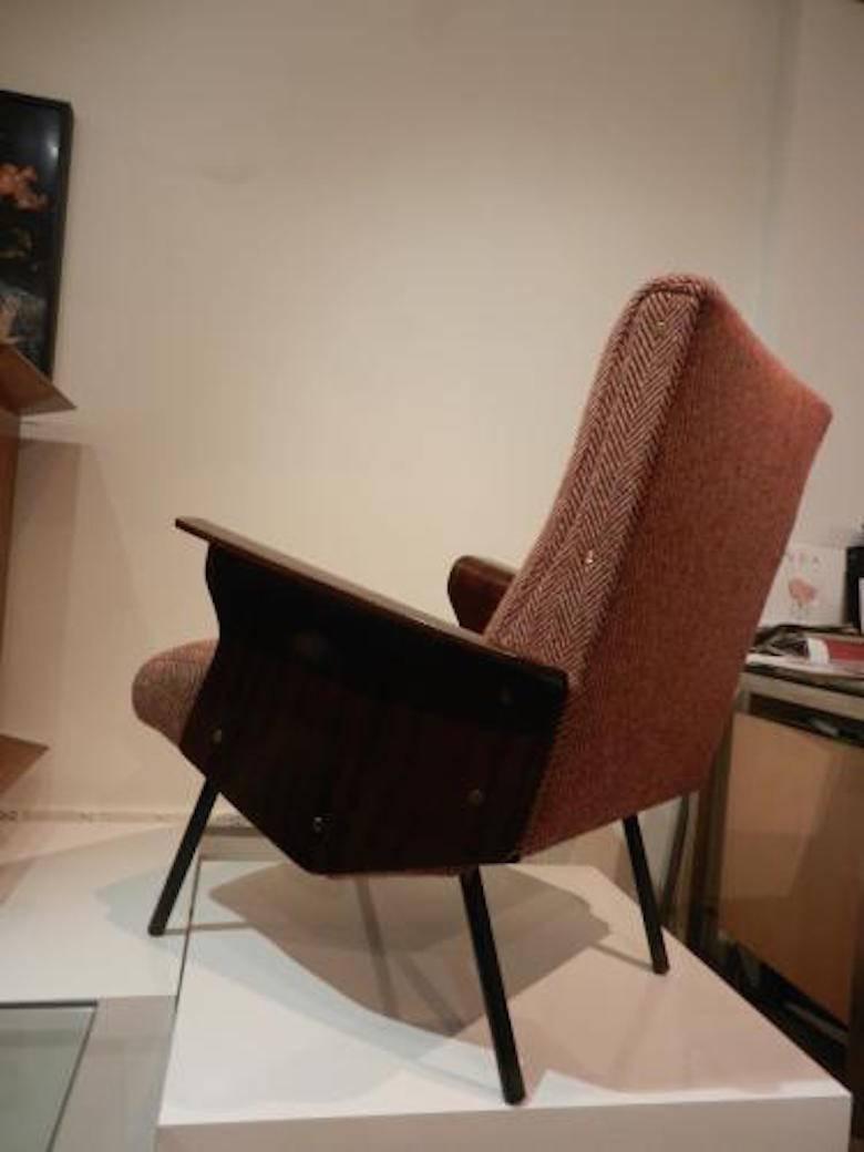 Mid-Century Modern Osvaldo Borsani, Rare Single Mid-Century Club Chair, Model D72 For Sale