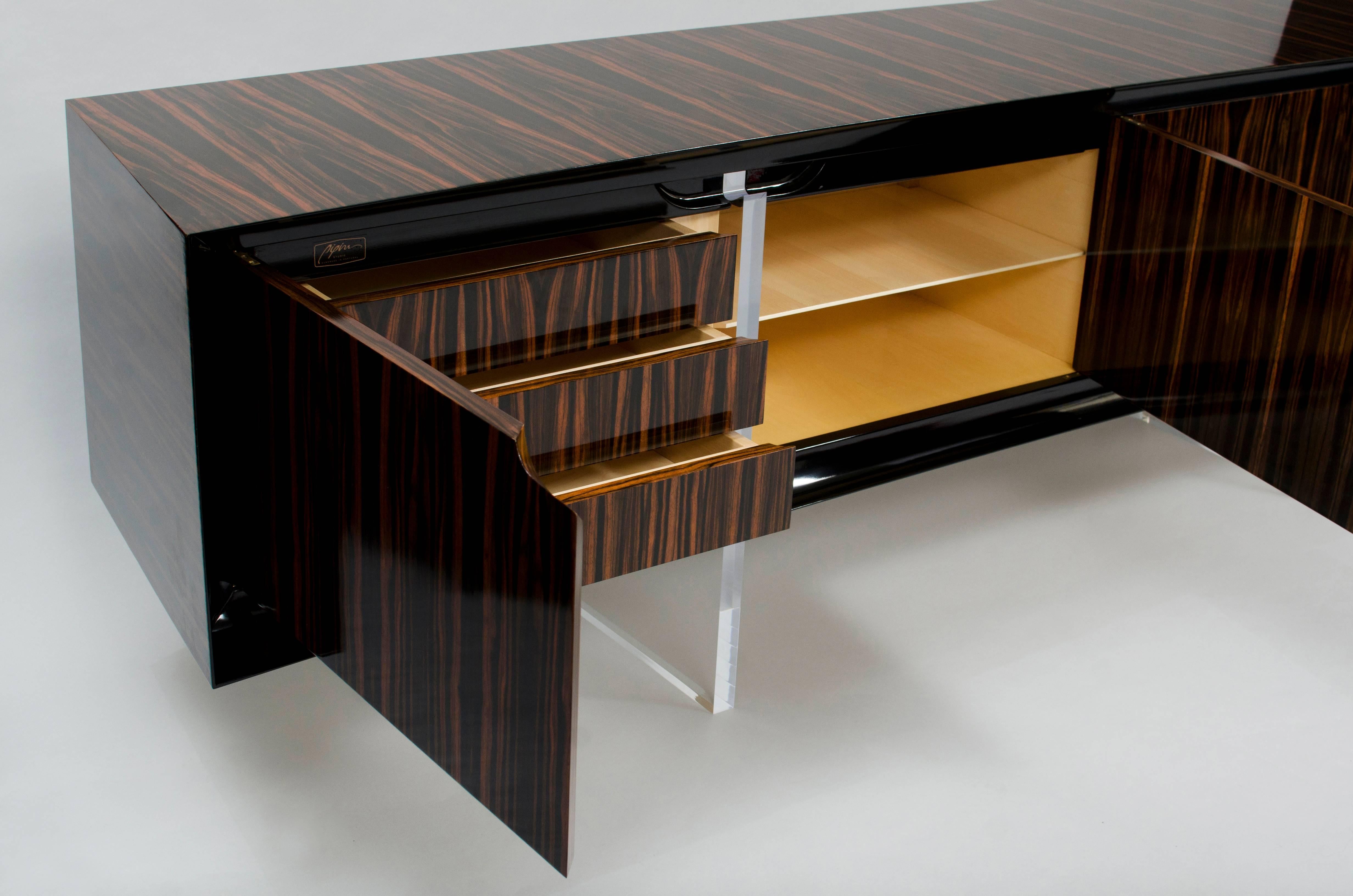 Nadir Sideboard by Pipim In Excellent Condition For Sale In New York, NY