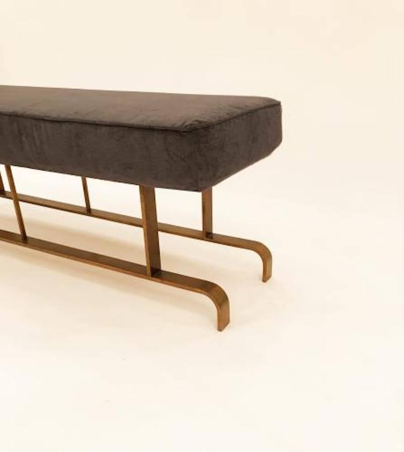 Mid-Century Modernist Bench in Brass Attributed to Maison Jansen In Excellent Condition For Sale In New York, NY