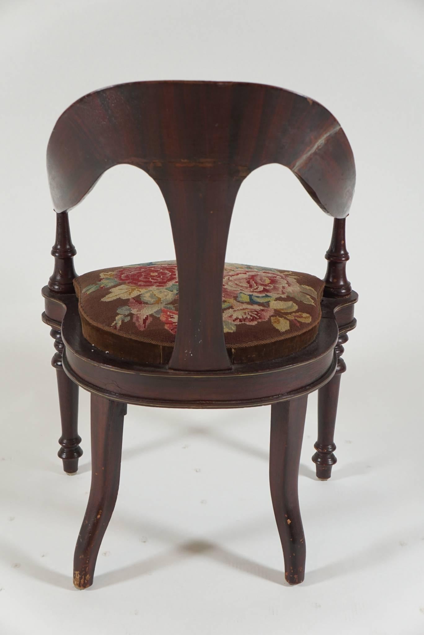 Pair of 19th Century Mahogany Spoon Back Chairs 2