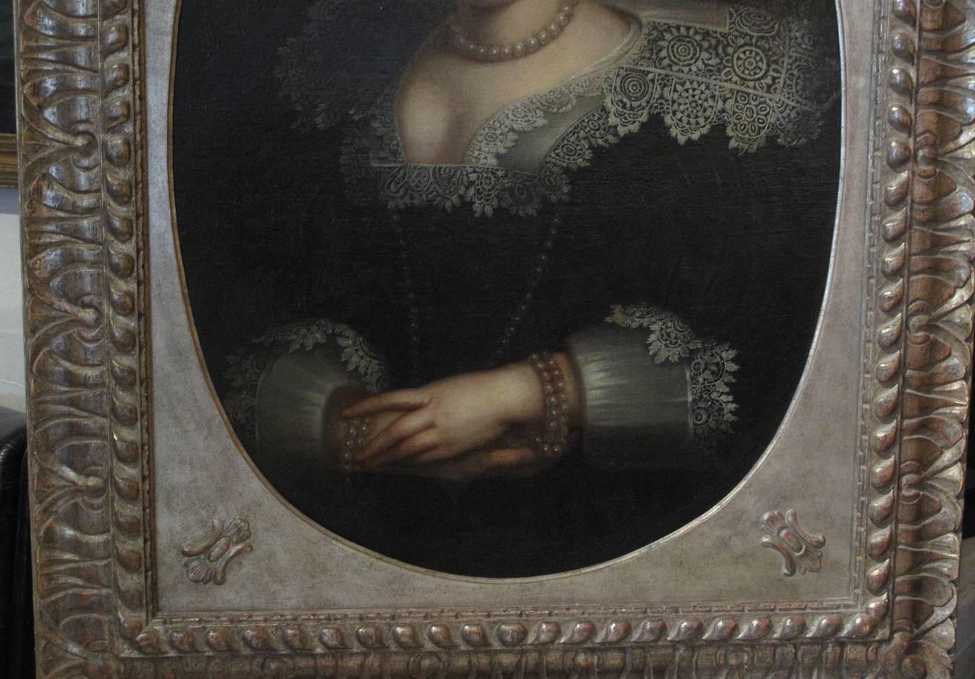 Jacobean Early Portrait Painting of a Noblewoman For Sale