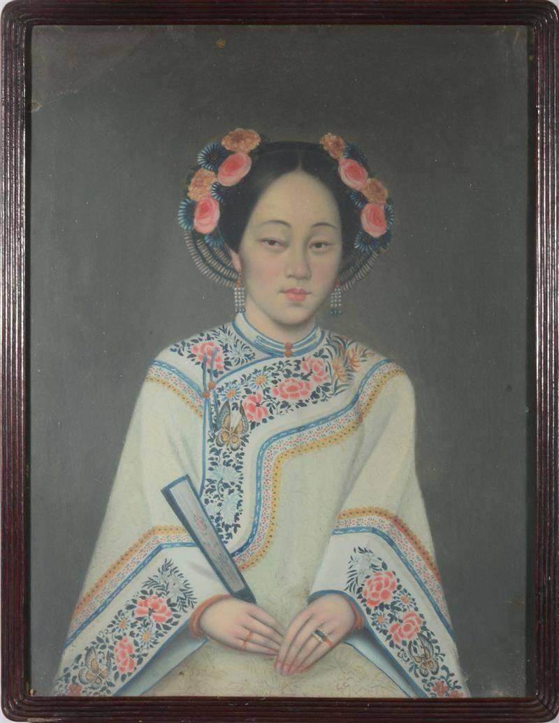 Chinese Export Portraits of Two Ladies In Good Condition In Hudson, NY