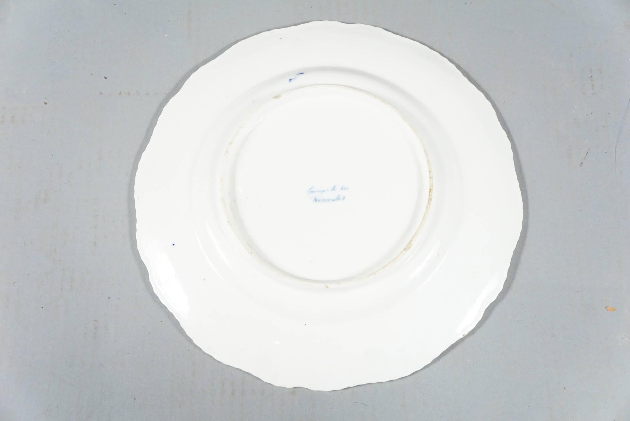 Mid-19th Century Early Worcester Stoneware Eight Dinner Plates For Sale