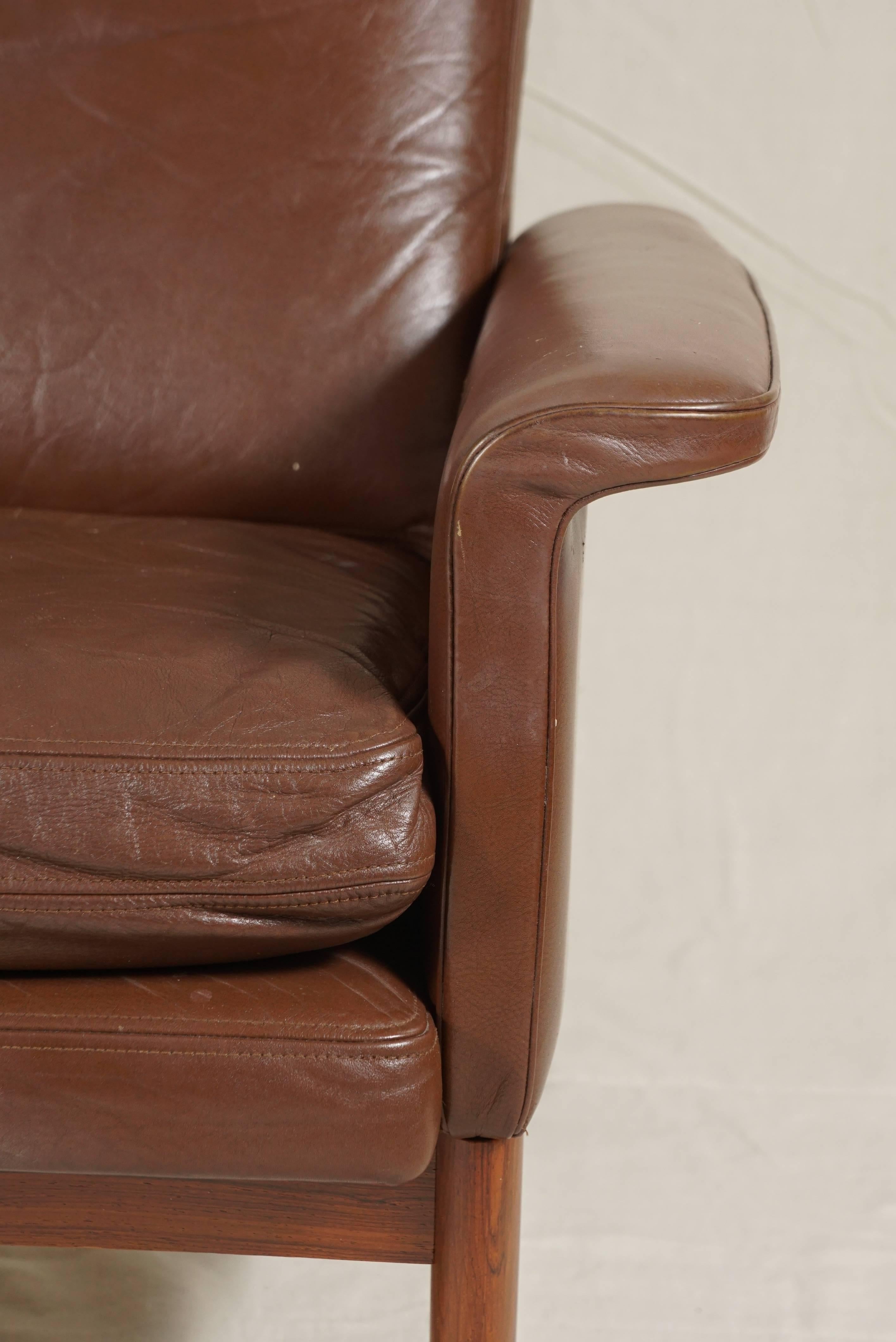 Pair of Leather Armchairs in the Style of Finn Juhl In Good Condition In Hudson, NY