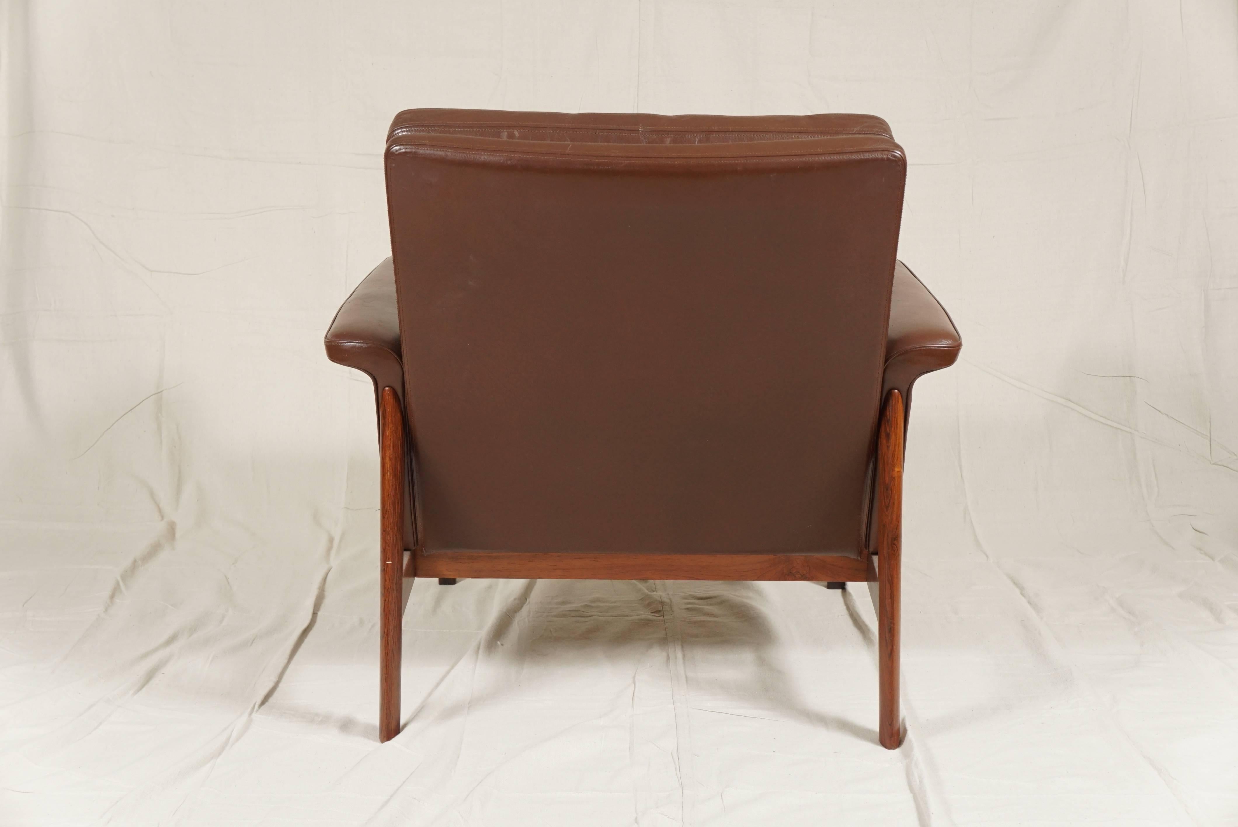 Danish Pair of Leather Armchairs in the Style of Finn Juhl