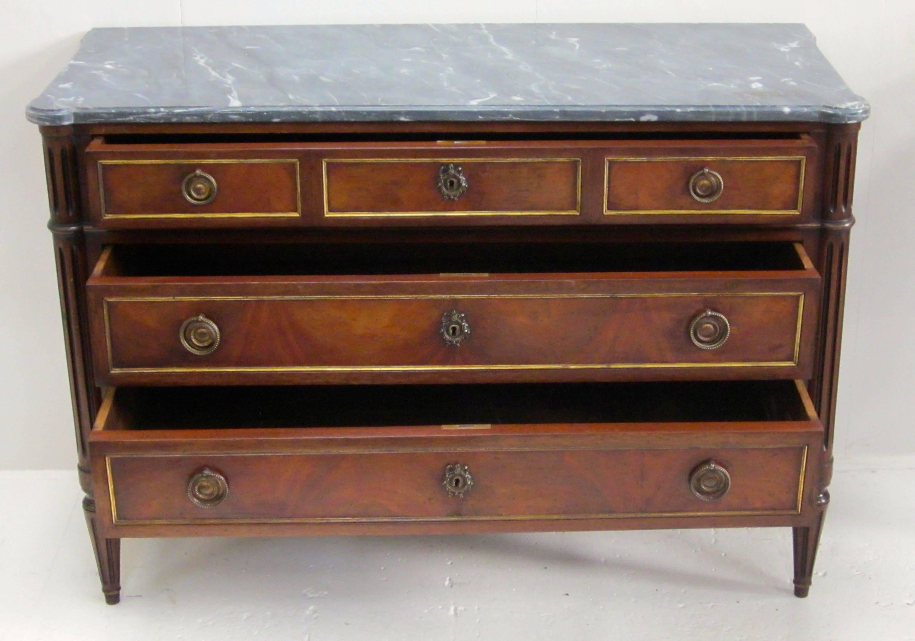 French Empire 19th Century Marble-Top Three-Drawer Walnut Commode In Excellent Condition In New York, NY