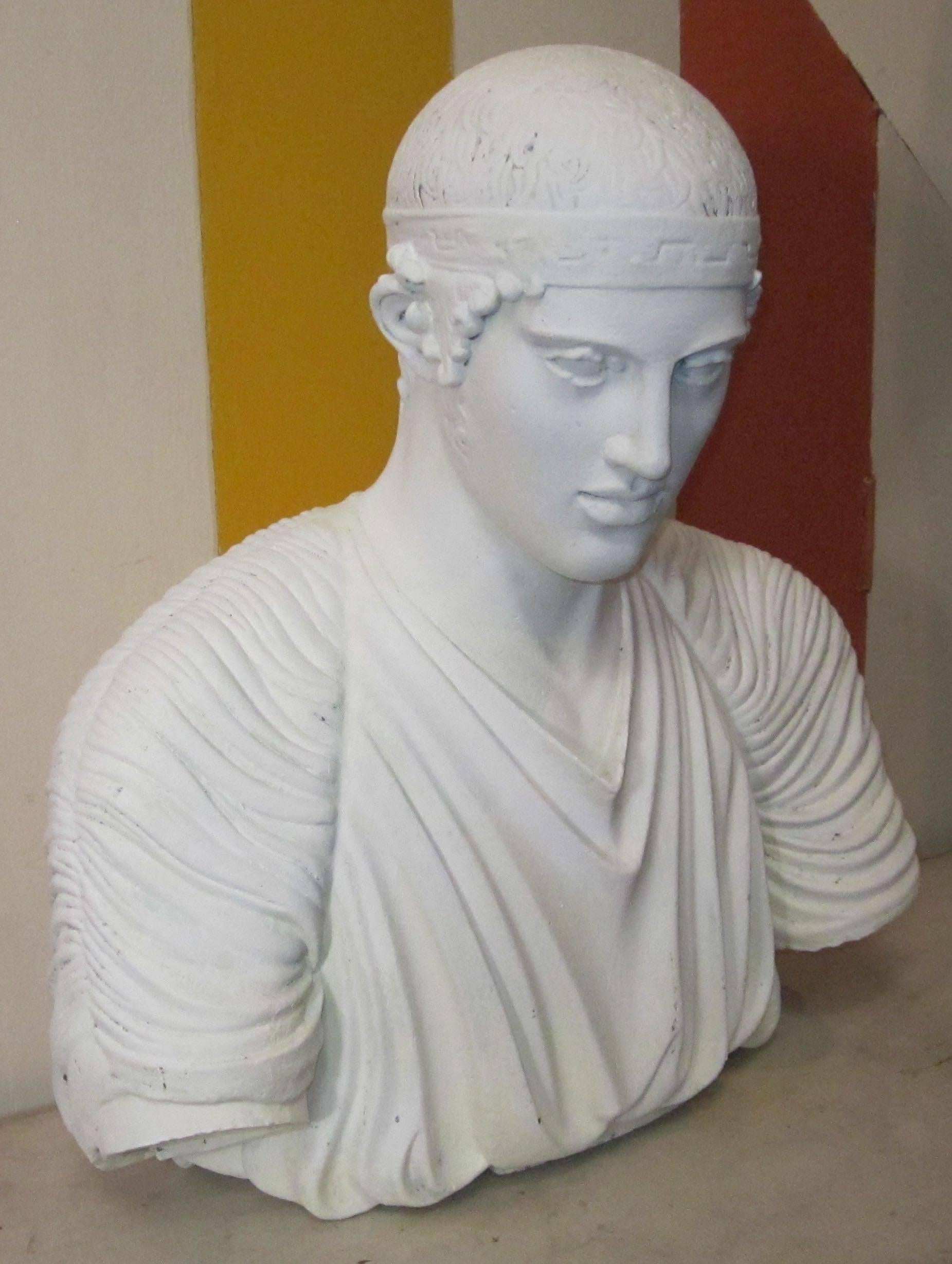 Français Buste en plâtre blanc d'une tête masculine, France, 19ème siècle en vente