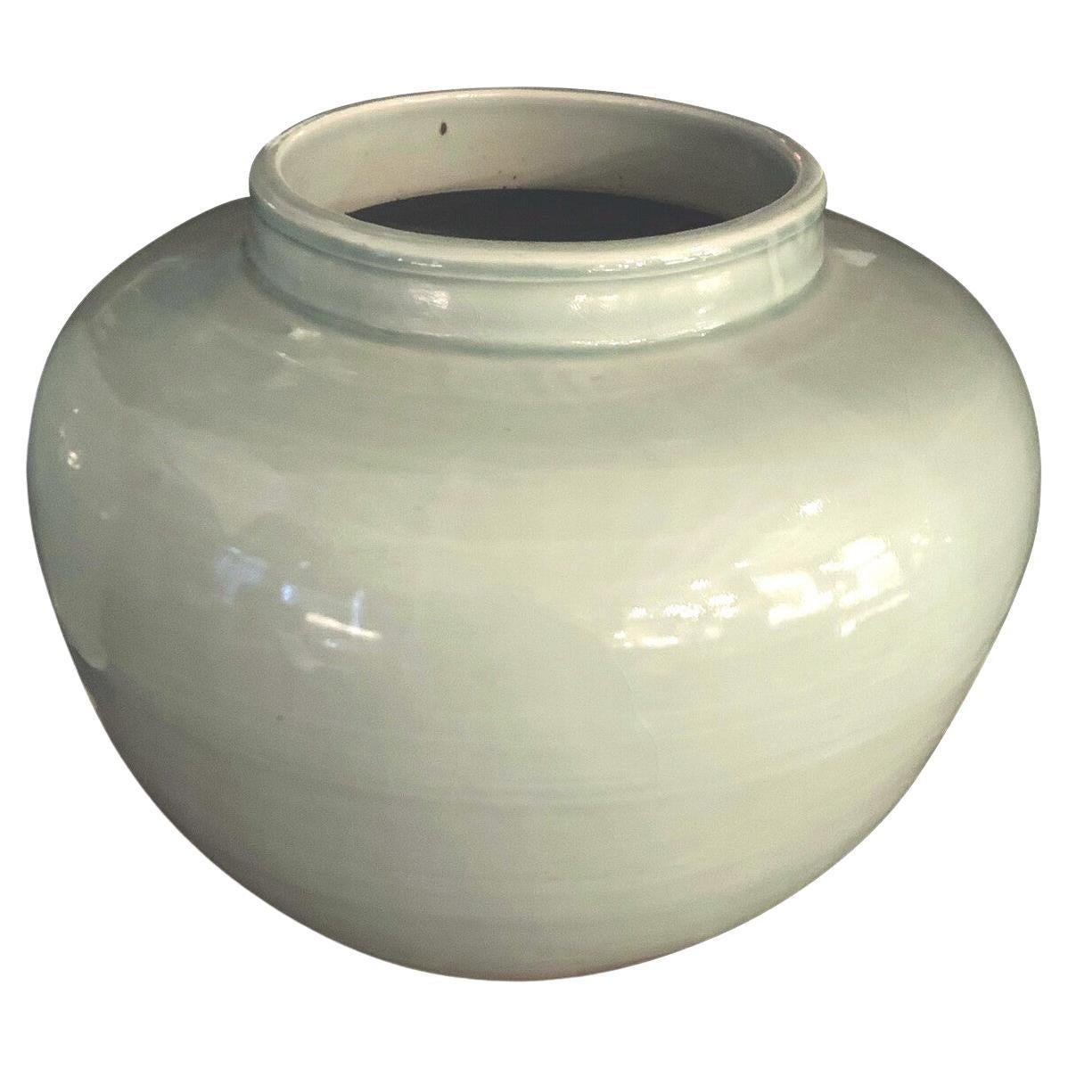 Vaso Celedon smaltato di forma rotonda, Cina, Contemporaneo
