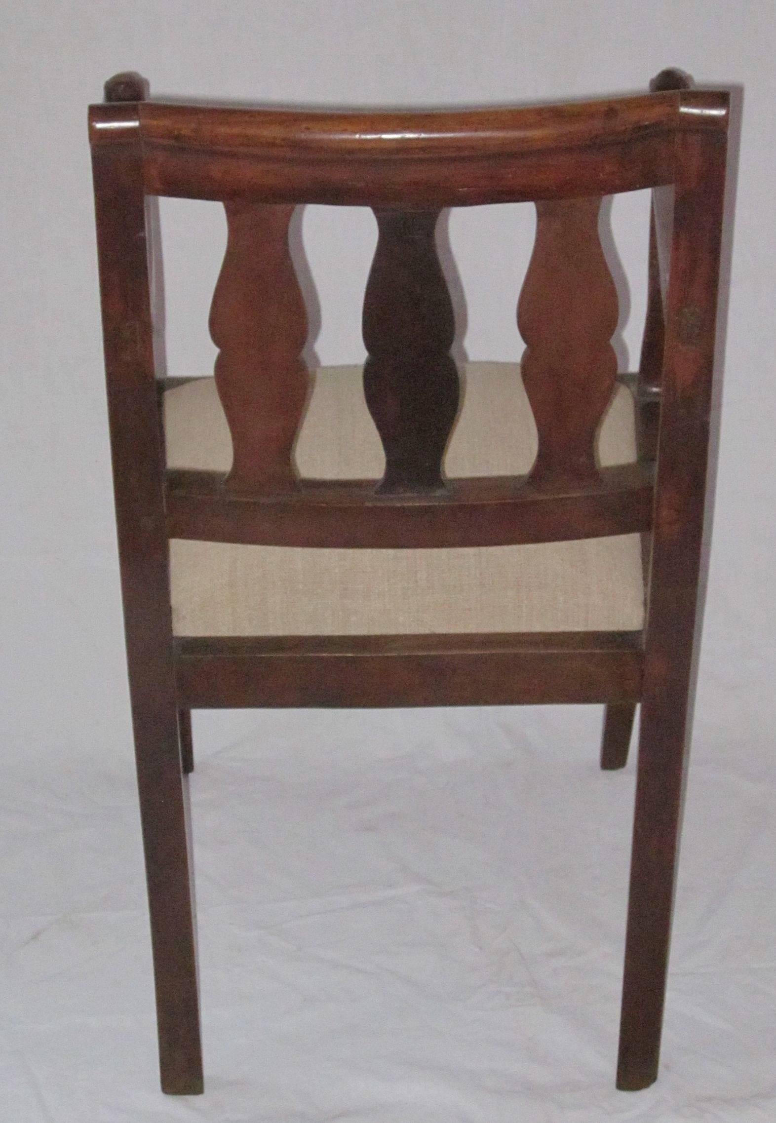English walnut armchair or desk chair with decorative animal face detail on the arms, circa 1780.
The seat has been reupholstered in vintage Belgian linen.
Beautiful wood patina.
 