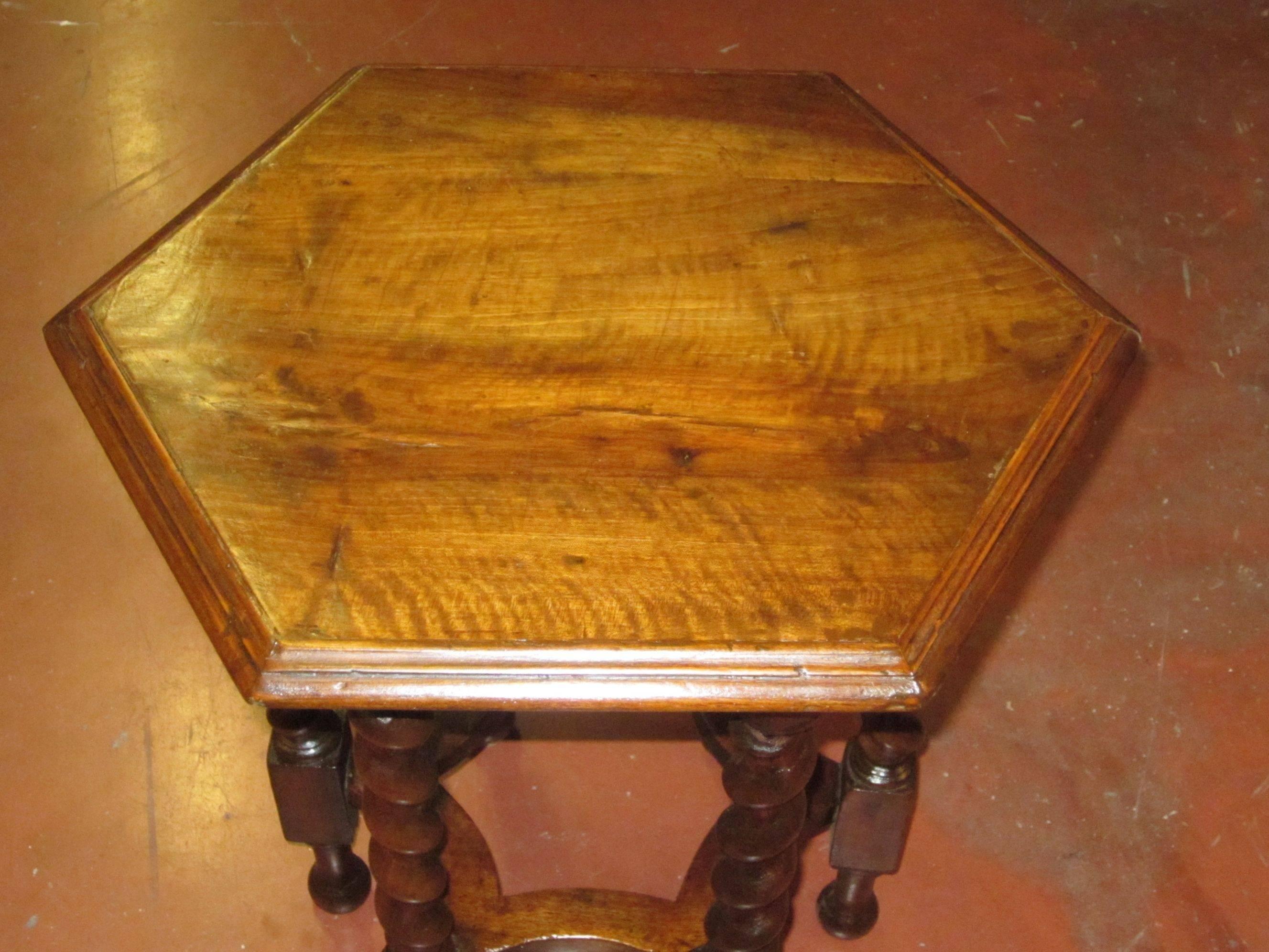 1930's Italian walnut hexagonal barley-twist leg side table.
Excellent condition.