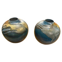 Blaugrundige mehrfarbige runde Vase, China, Zeitgenössisch