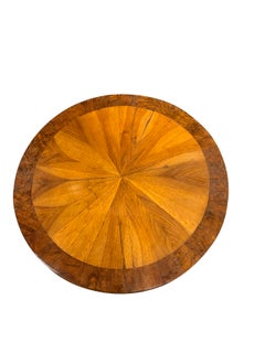 Table d'appoint ronde italienne du XIXe siècle, avec colonne cannelée et pied à trois branches