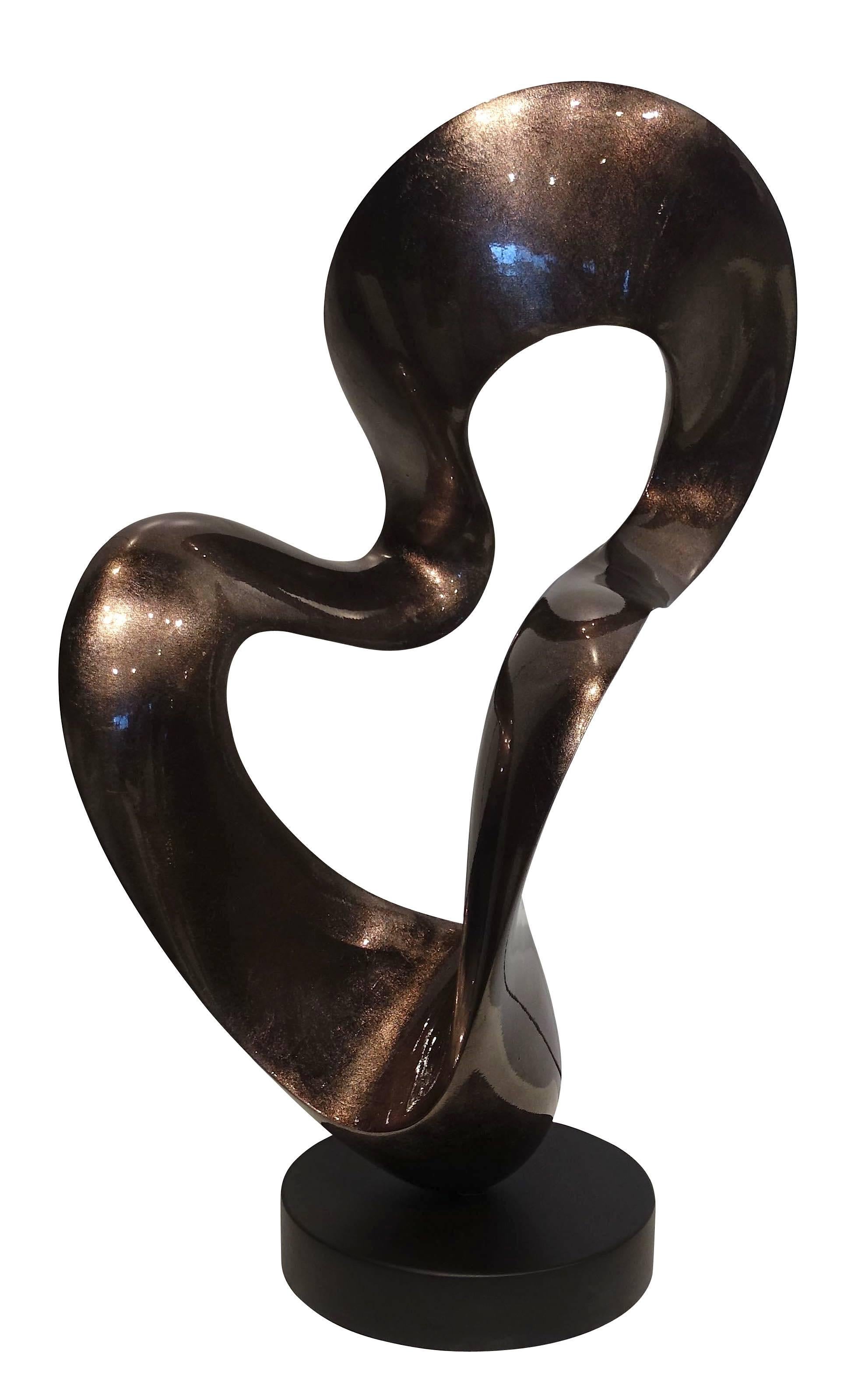 Abstract free-form sculpture.
Wood fiber mixed with composites, multi lacquer finish.