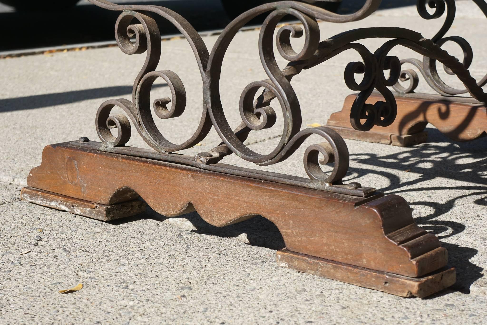  Late 19th Century Italian Walnut and Hand-Wrought Iron Low Table For Sale 3