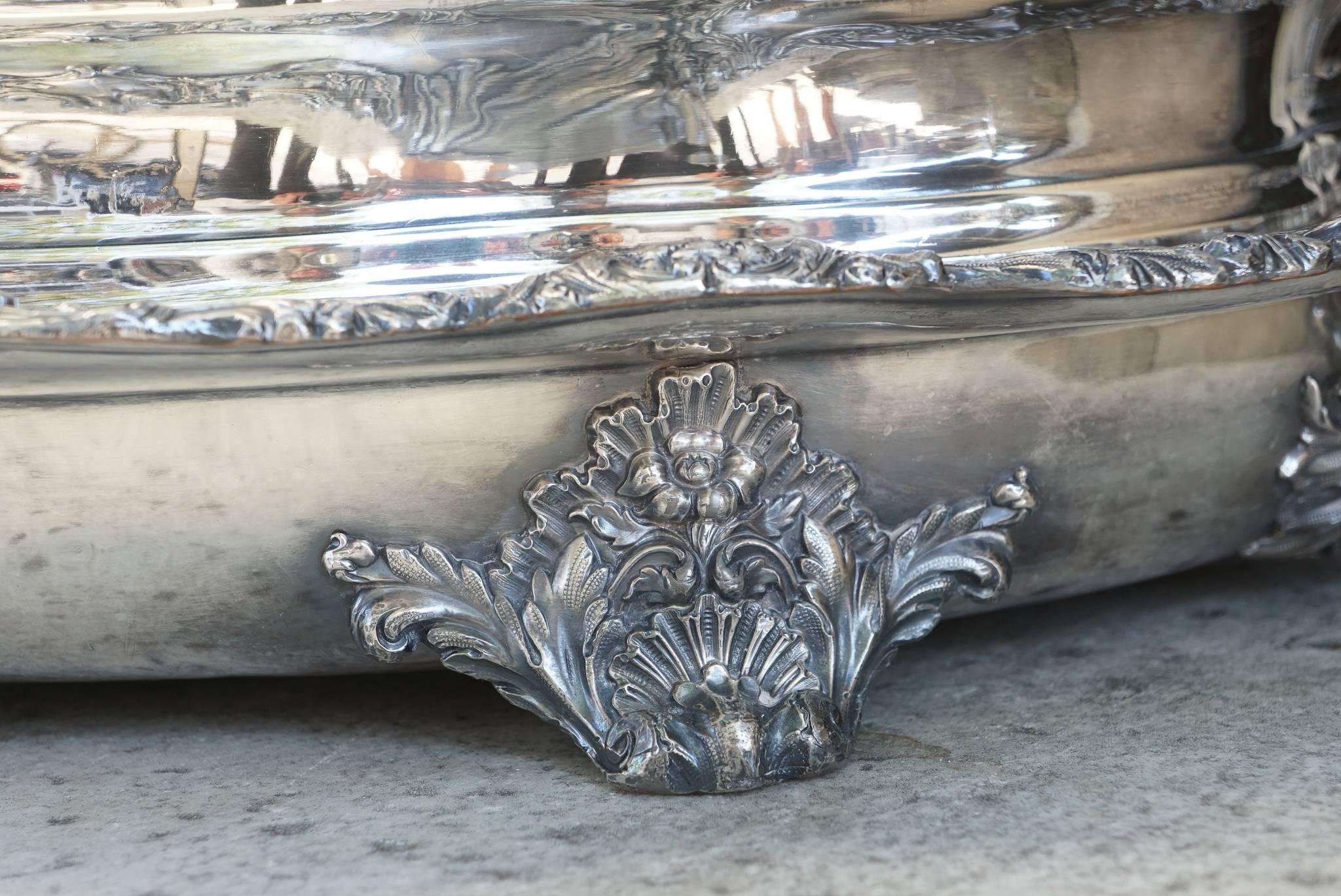 Very Large and Impressive Victorian Silver Plate Covered Meat Platter In Good Condition In Hudson, NY