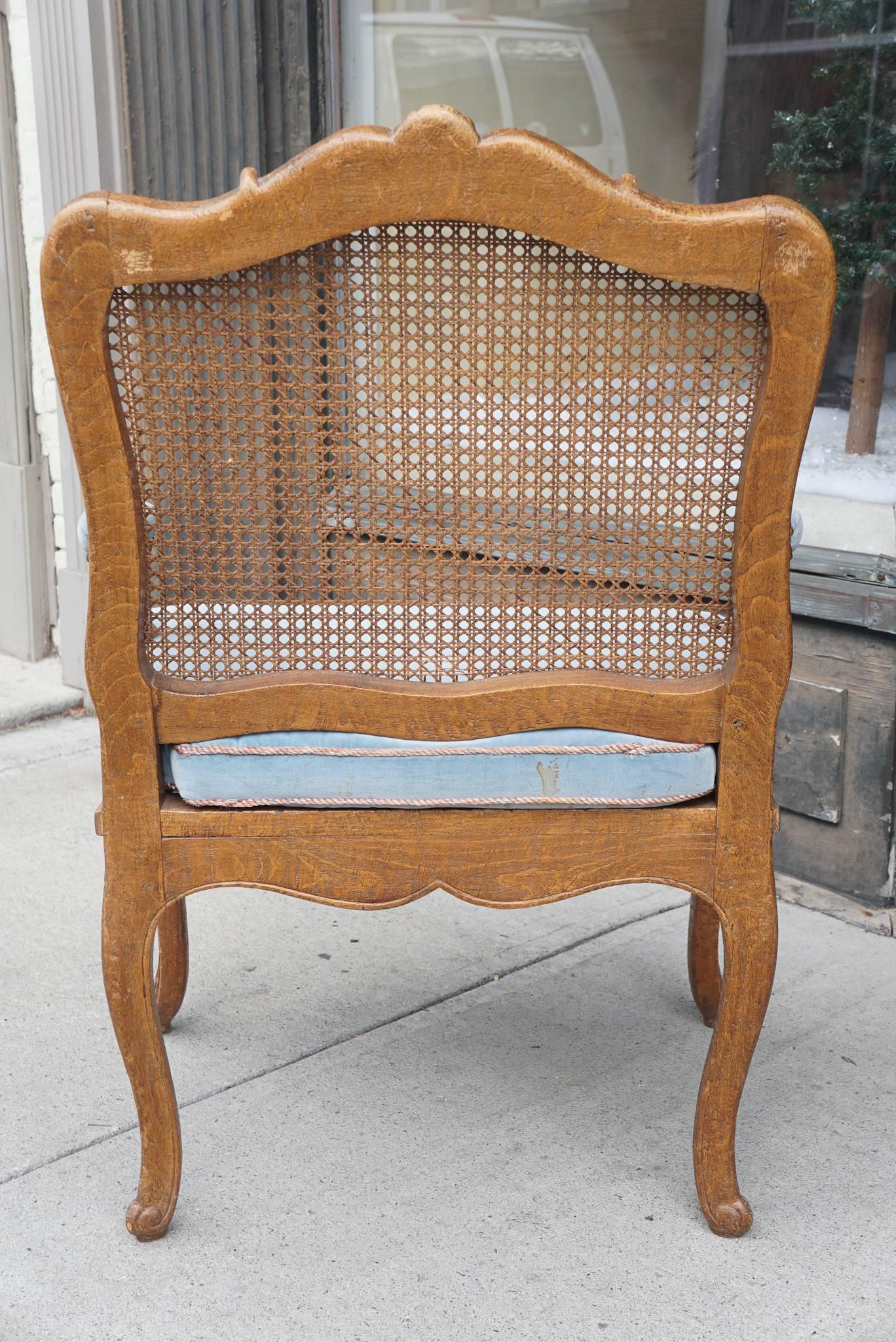 Pair of Late 19th-Early 20th Century Carved Oak Regence Fauteuils In Good Condition For Sale In Hudson, NY