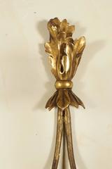 Pair of English Edwardian Carved and Gilded Wood Wall Sconces