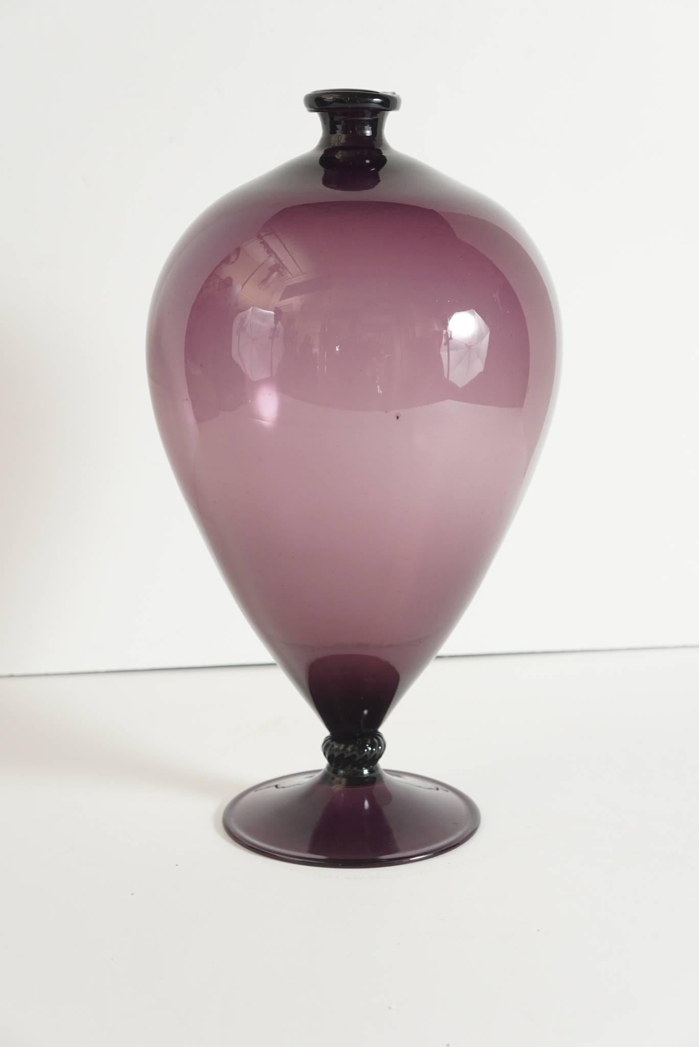 This vase from Venini glass firm created by Vittorio Zecchin. The firm was founded in 1921 by Palo Venini, Andrea Rida and Giacomo Cappellin. After great initial success the firm incorporated in 1924 as Vetri Soffiati Muranesi Venini Cappellin &