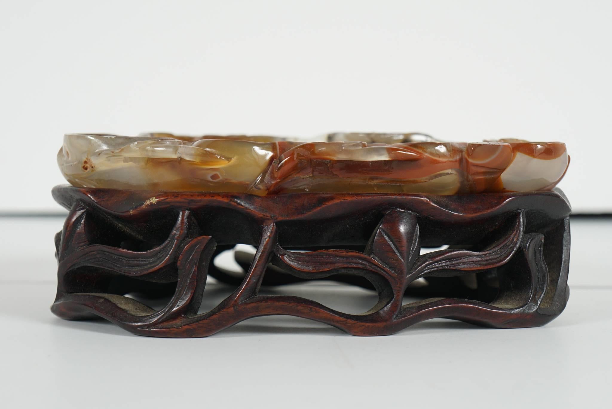 Late 19th-Early 20th Century Carved Chinese Agate Brush Washer on Rosewood Stand In Good Condition In Hudson, NY