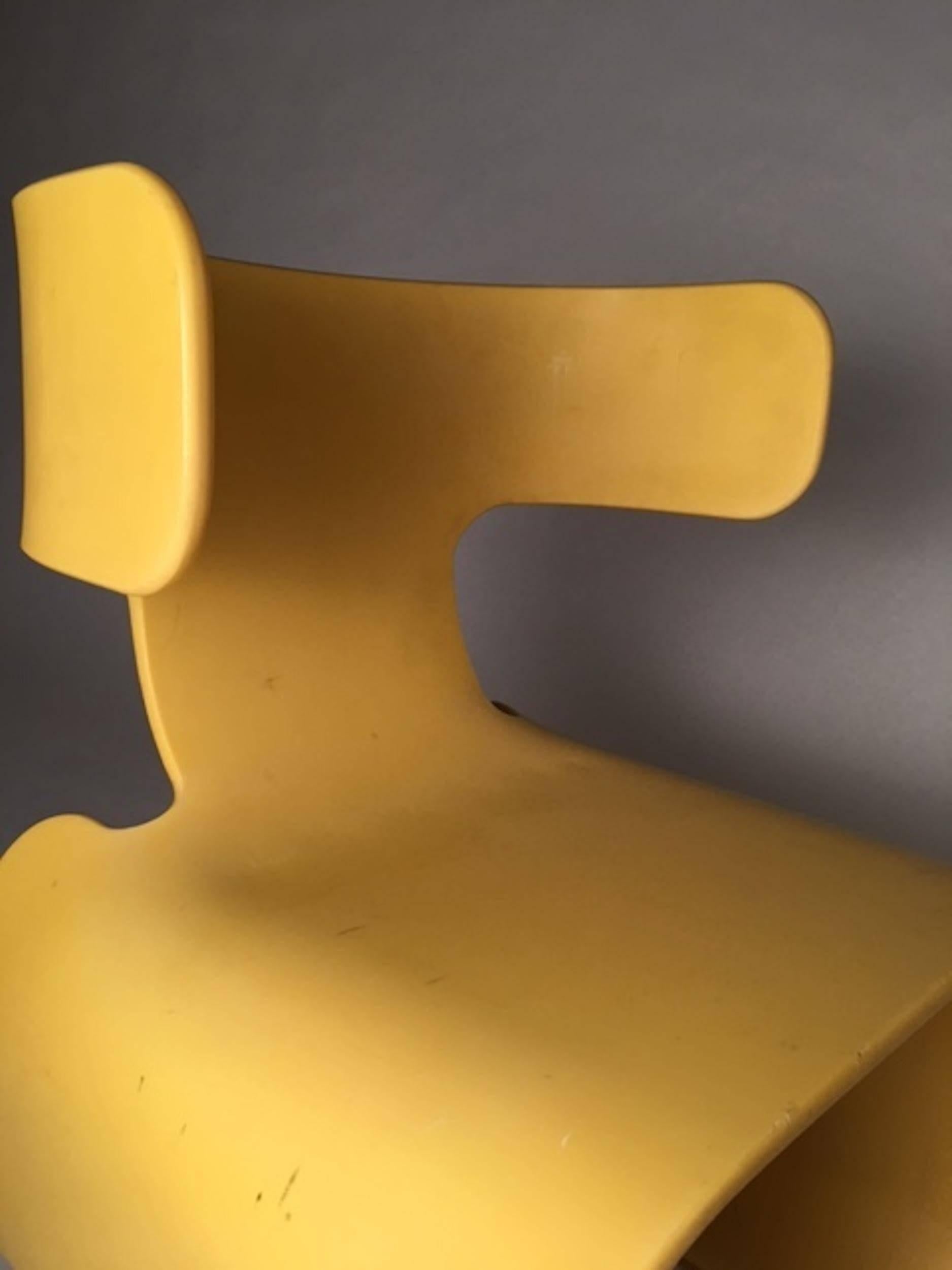Chair of Yellow Resin, Prototype, circa 1980 For Sale 1