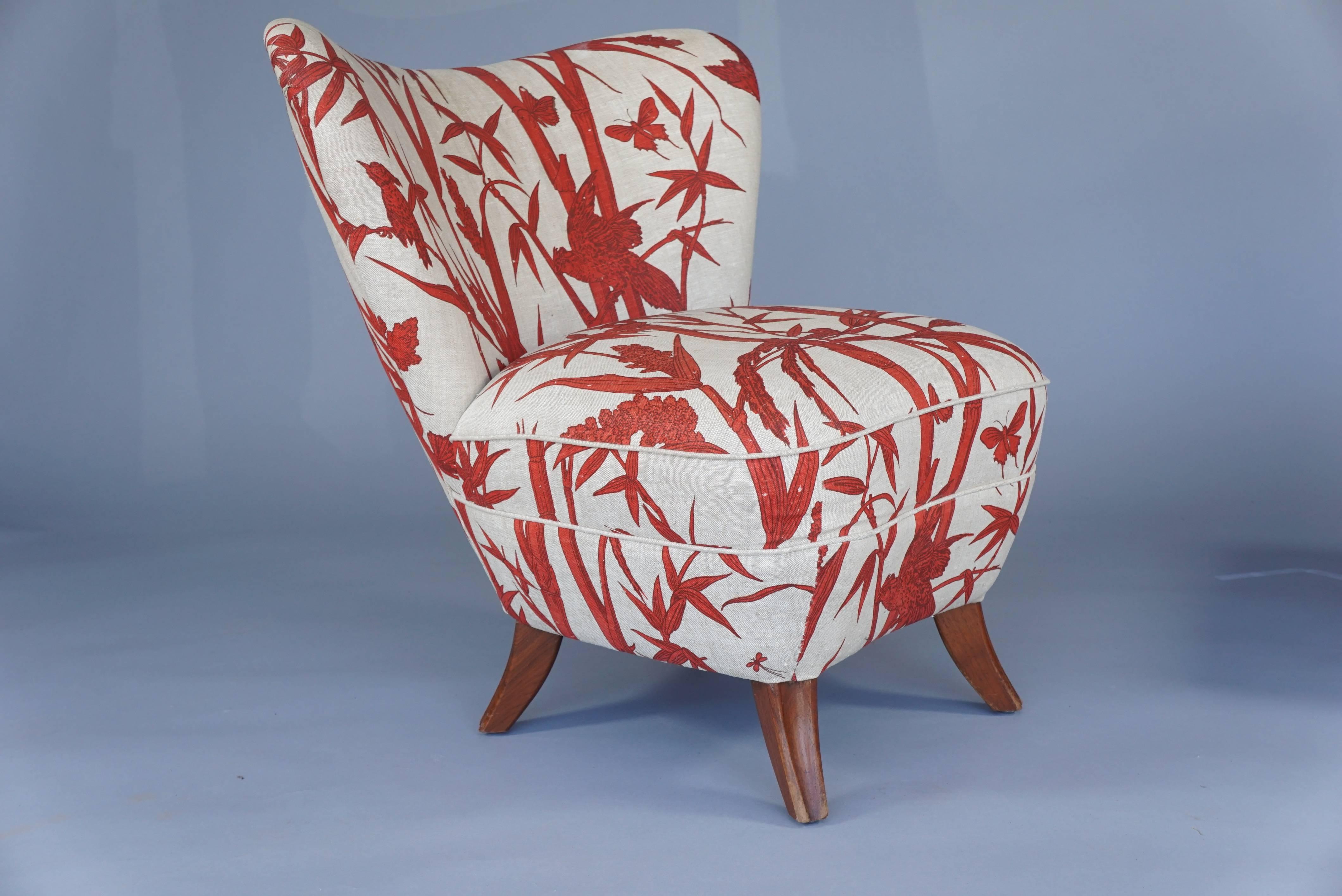 Late 20th Century Modern Red and White Boudoir Chair with Ottoman For Sale