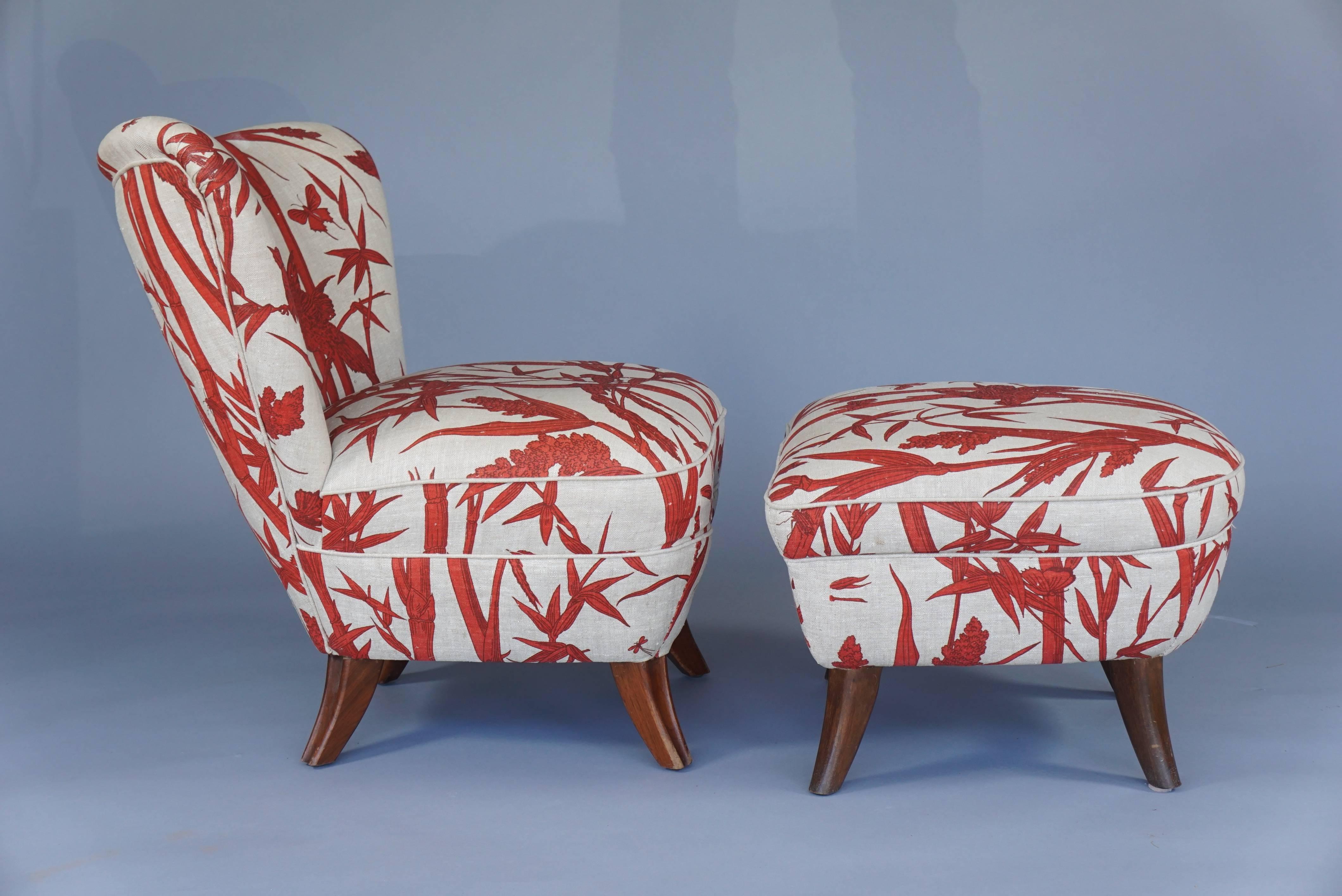 Modern Red and White Boudoir Chair with Ottoman For Sale 2