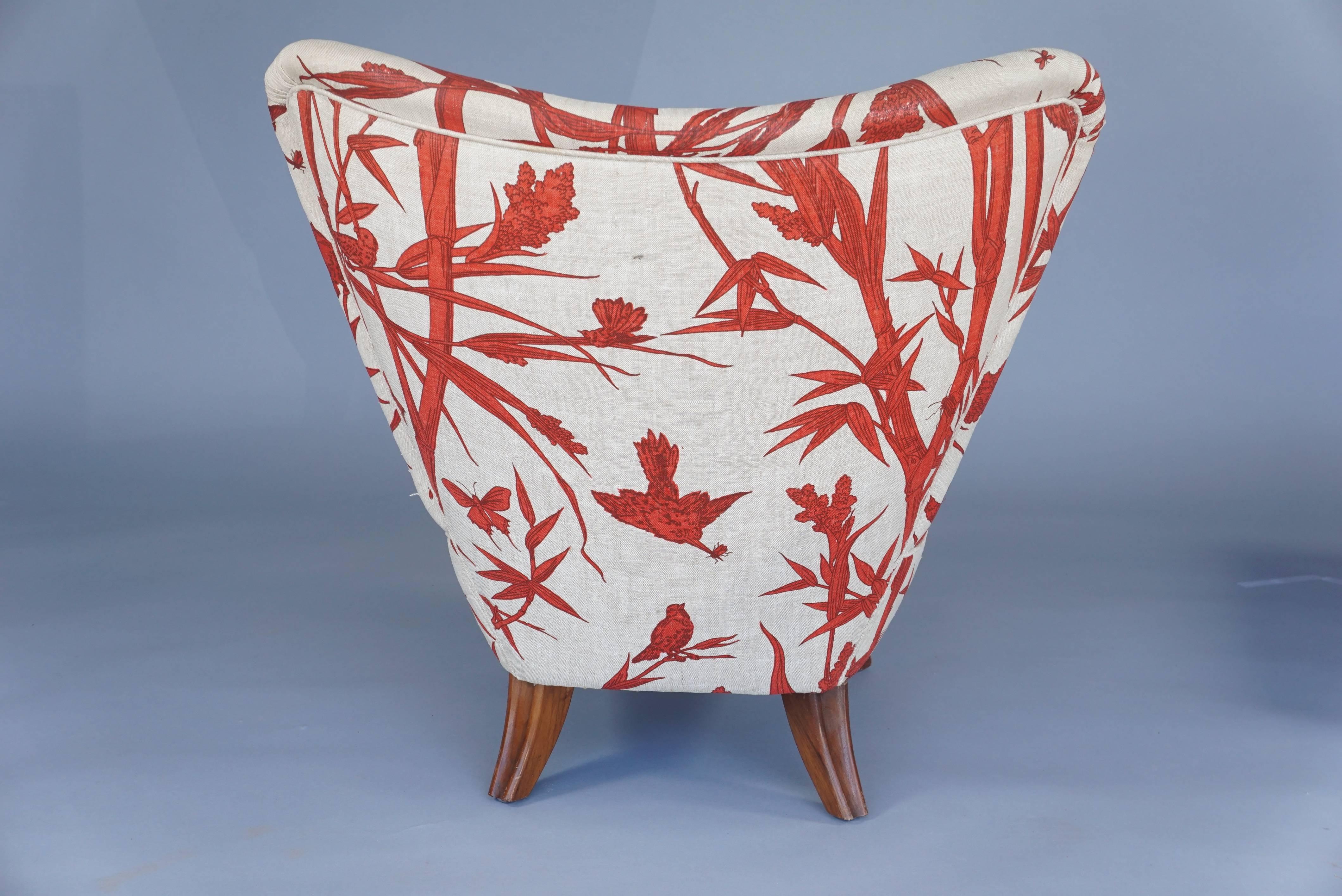 Modern Red and White Boudoir Chair with Ottoman For Sale 3